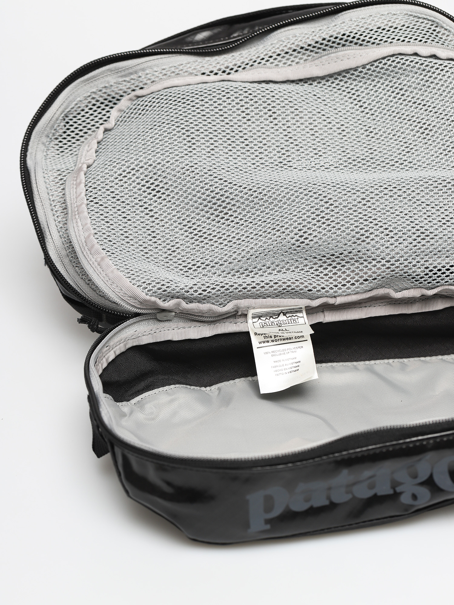 Patagonia Black Hole Cube Medium 