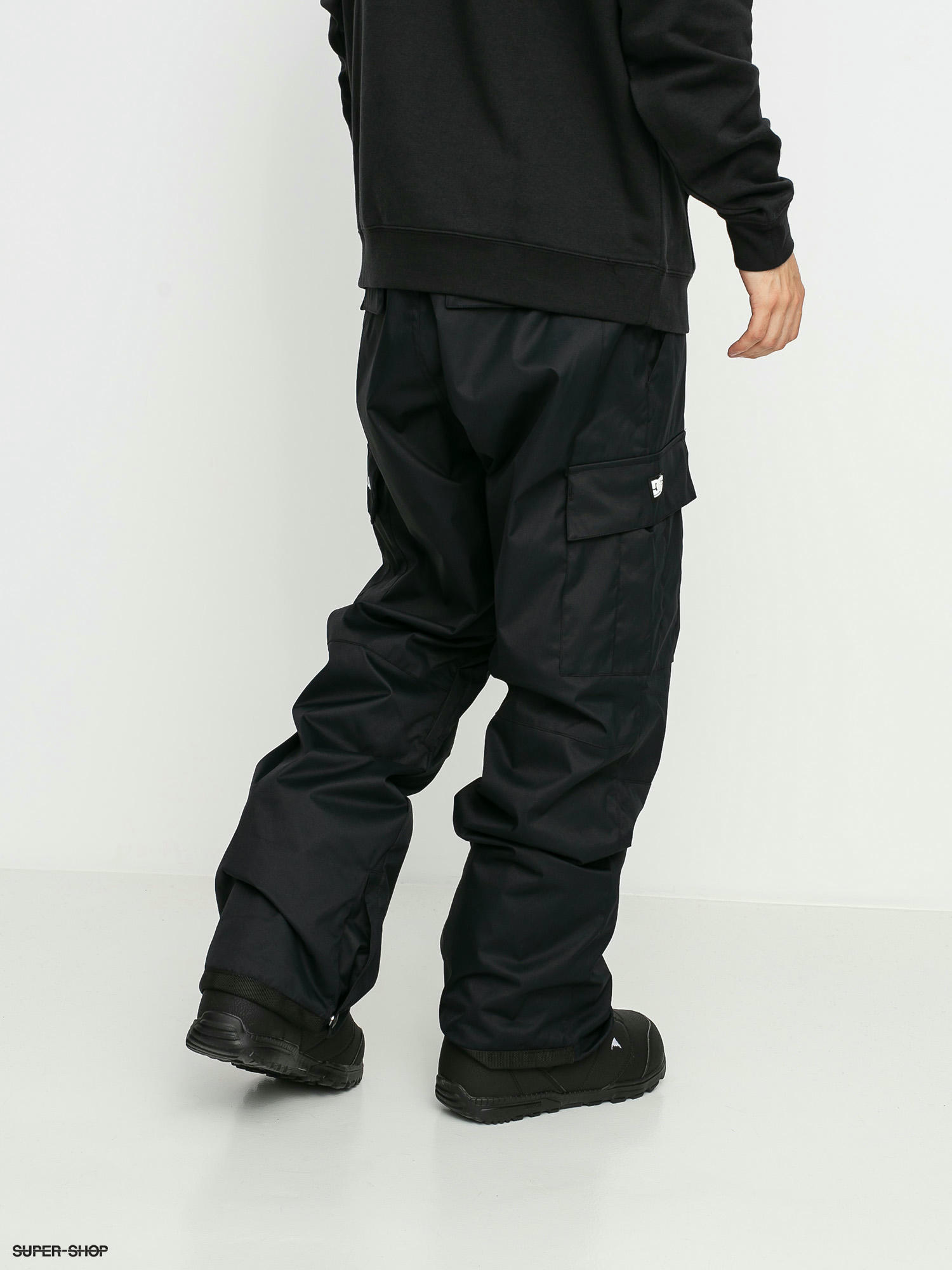 black snowboard pants