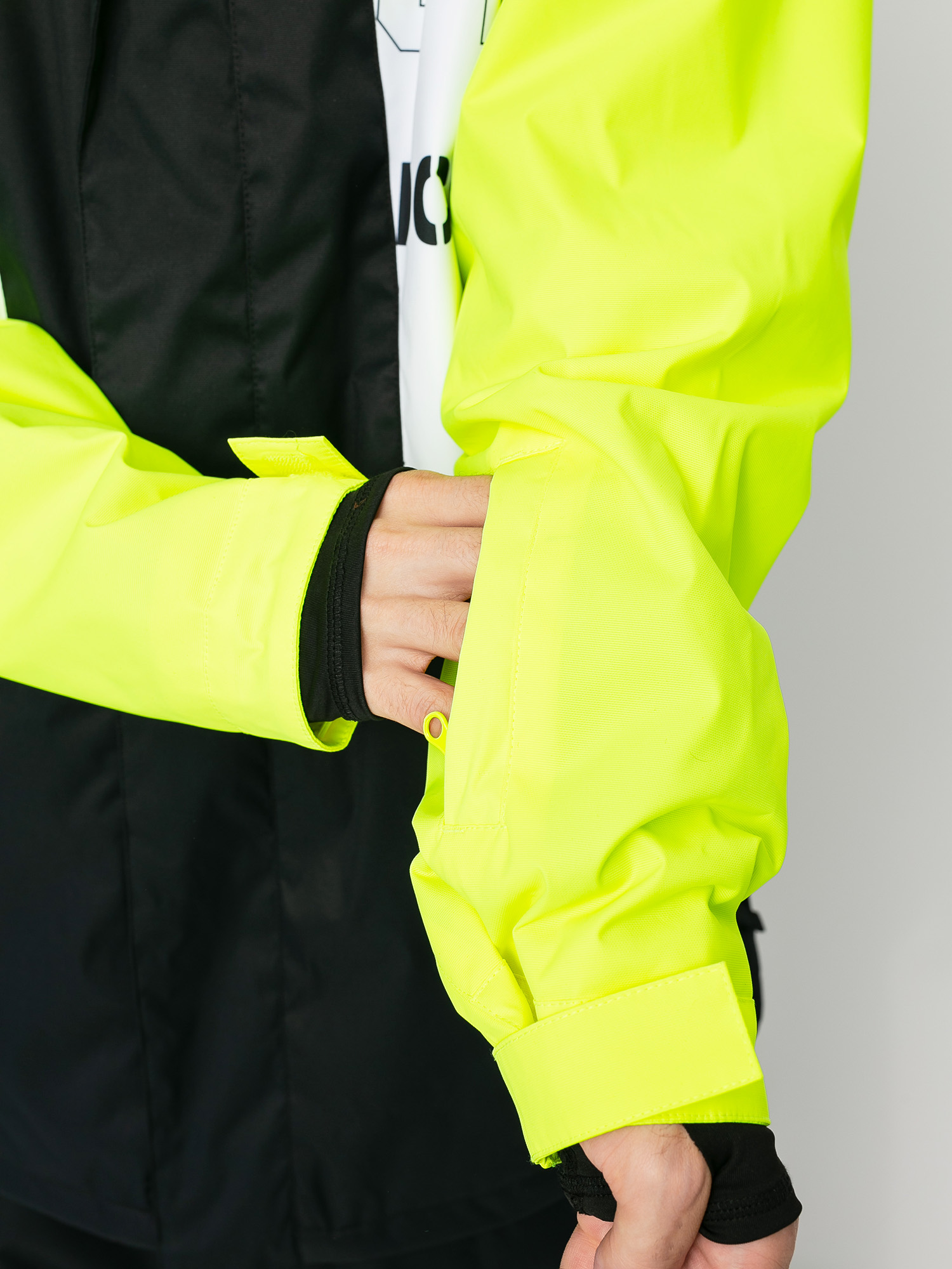 Mens DC Defy Snowboard jacket (syndicate white)