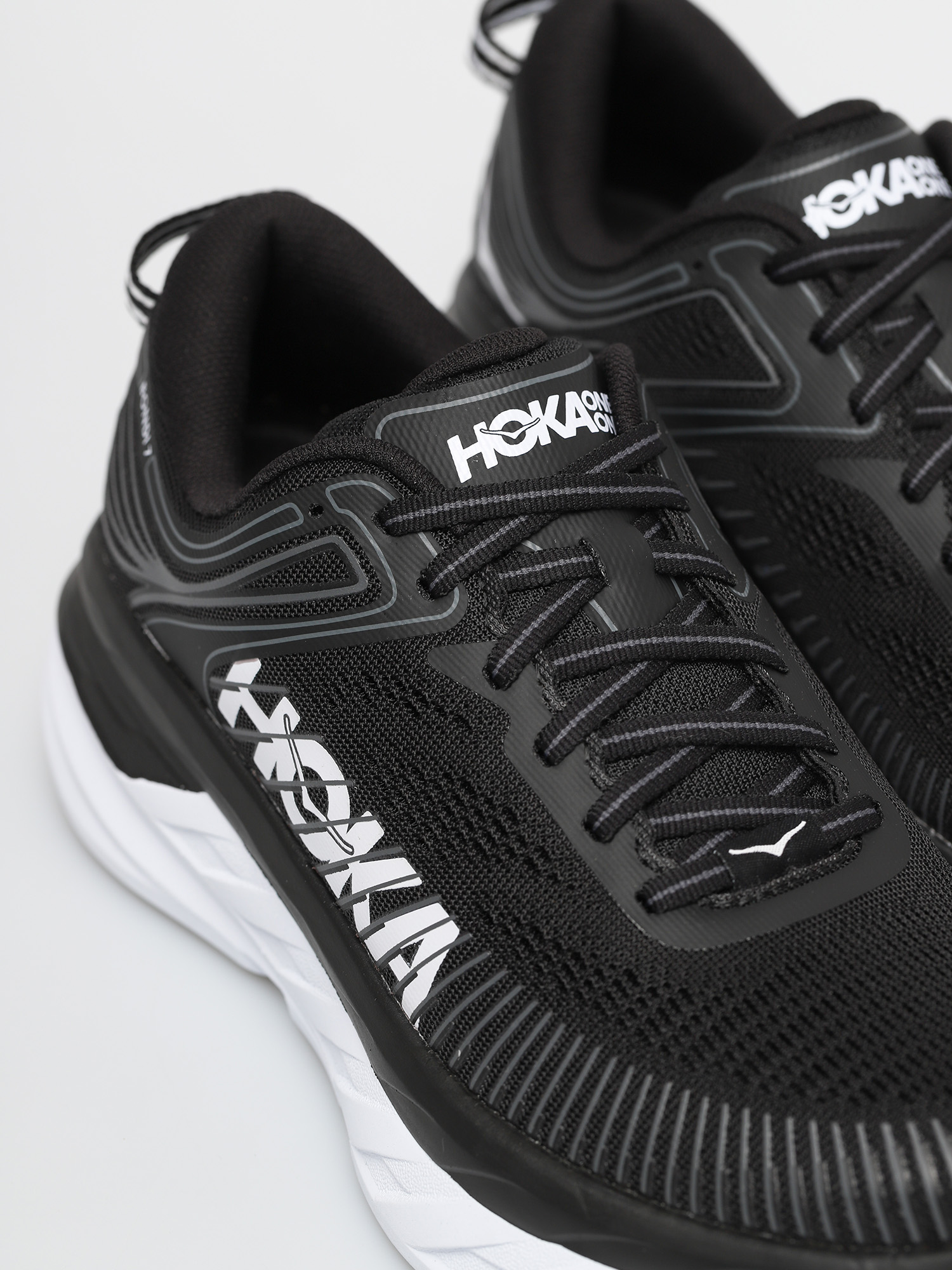 Hoka One One Bondi 7 Schuhe Wmn (black/white)