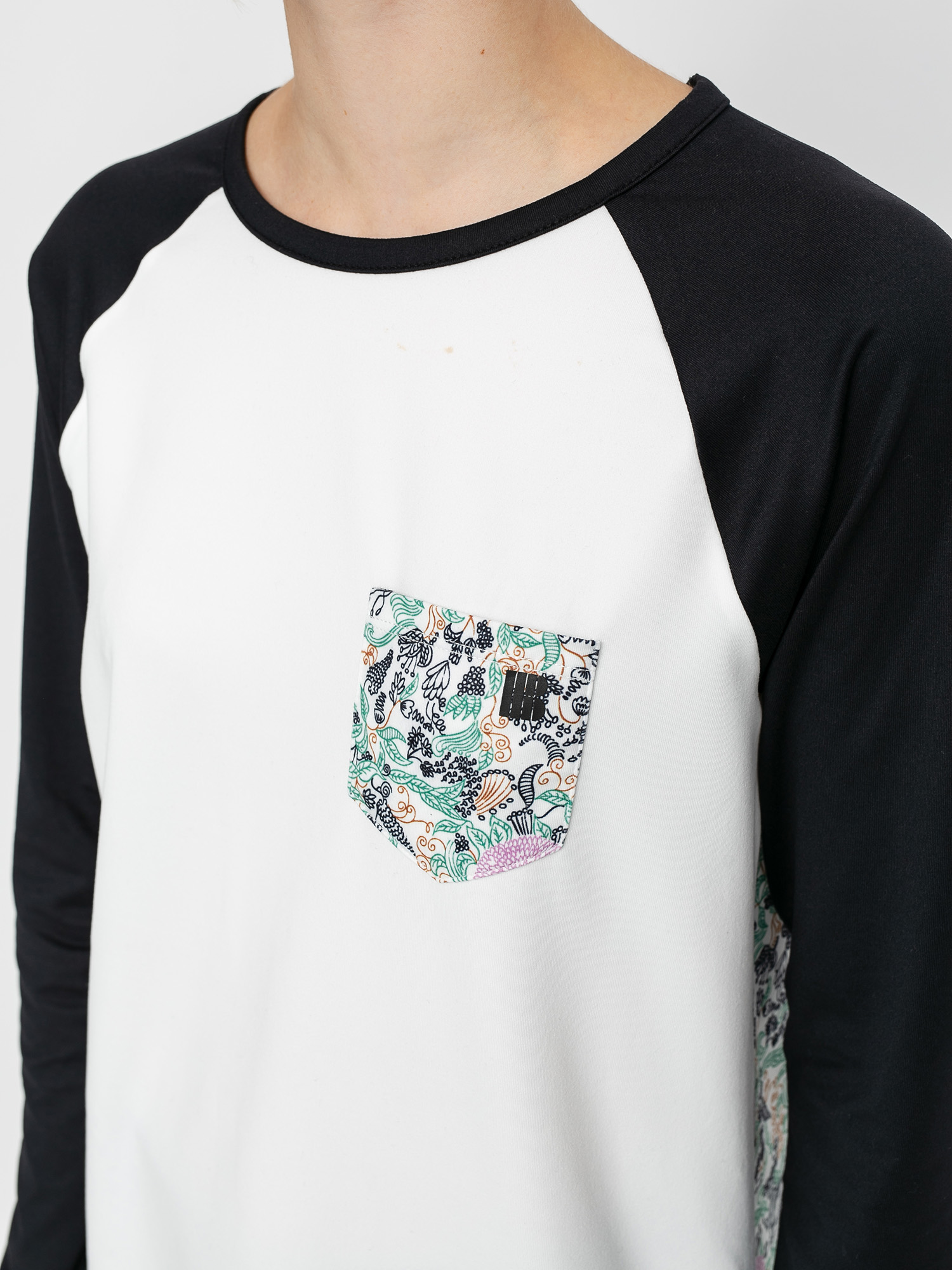 Womens Burton Roadie Base Layer Tech Active longsleeve (stout white/avgard)