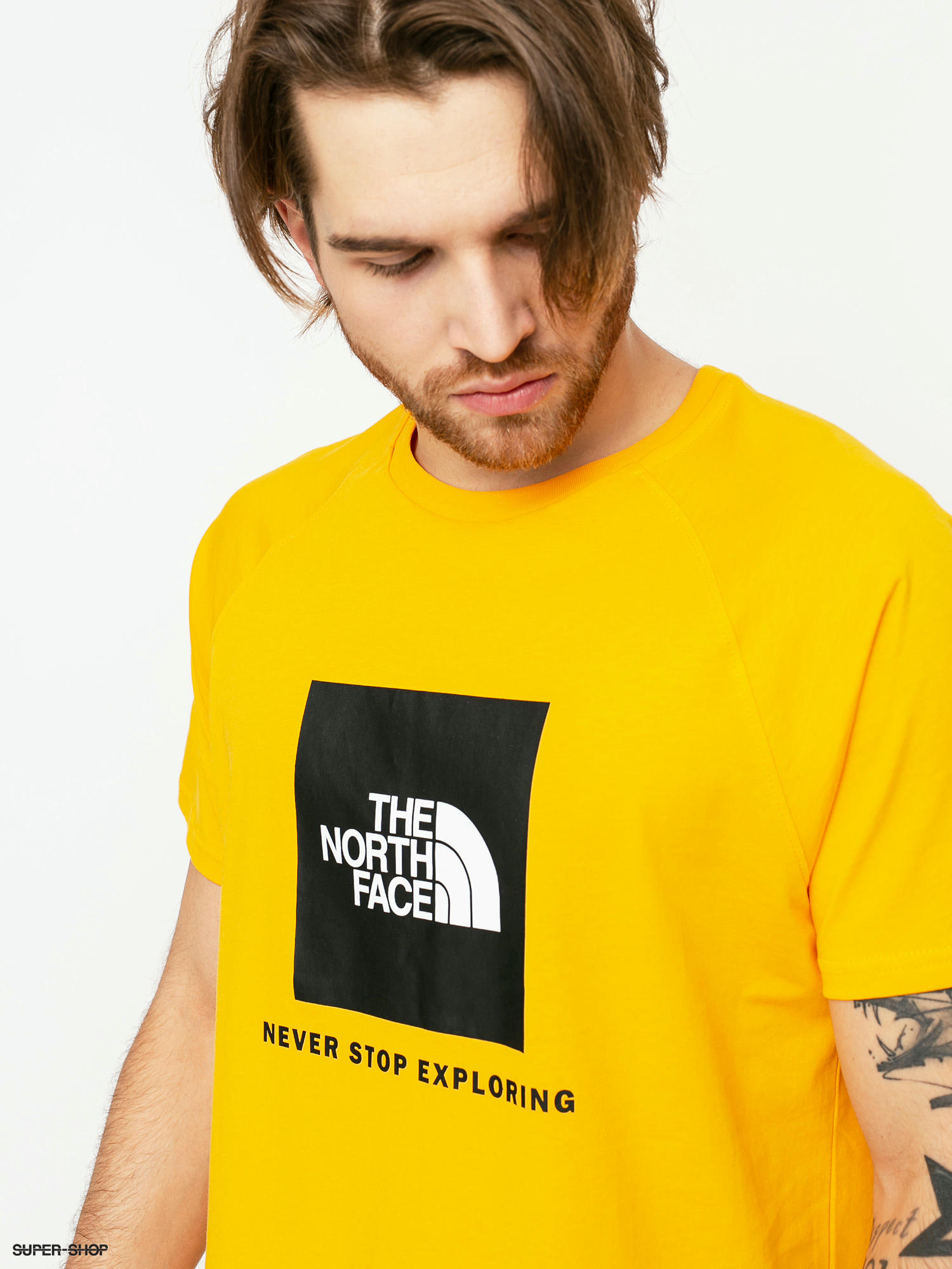 The North Face Raglan Red Box T Shirt Summit Gold