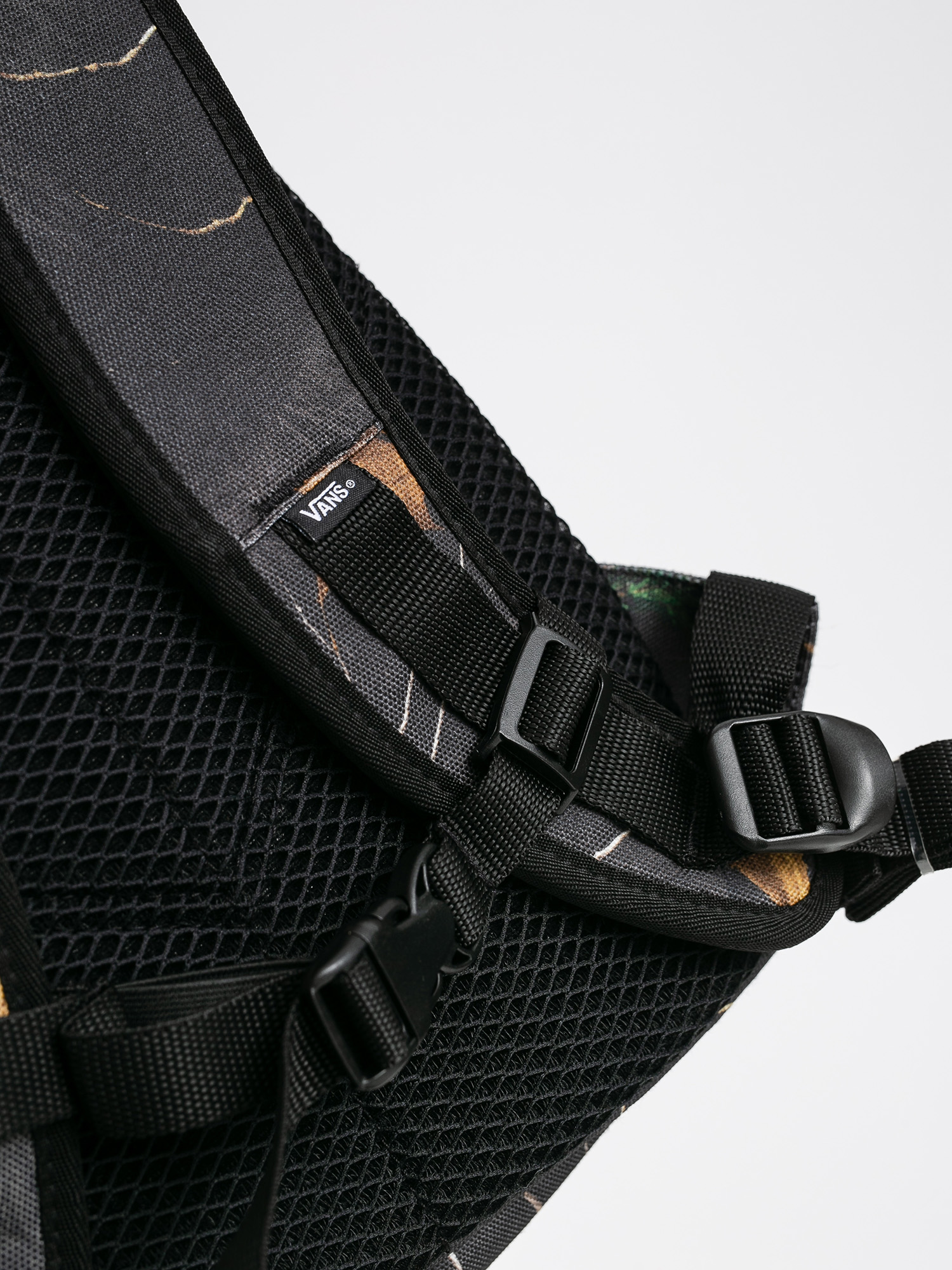 Vans Obstacle Skatepack Backpack (realtree xtra)