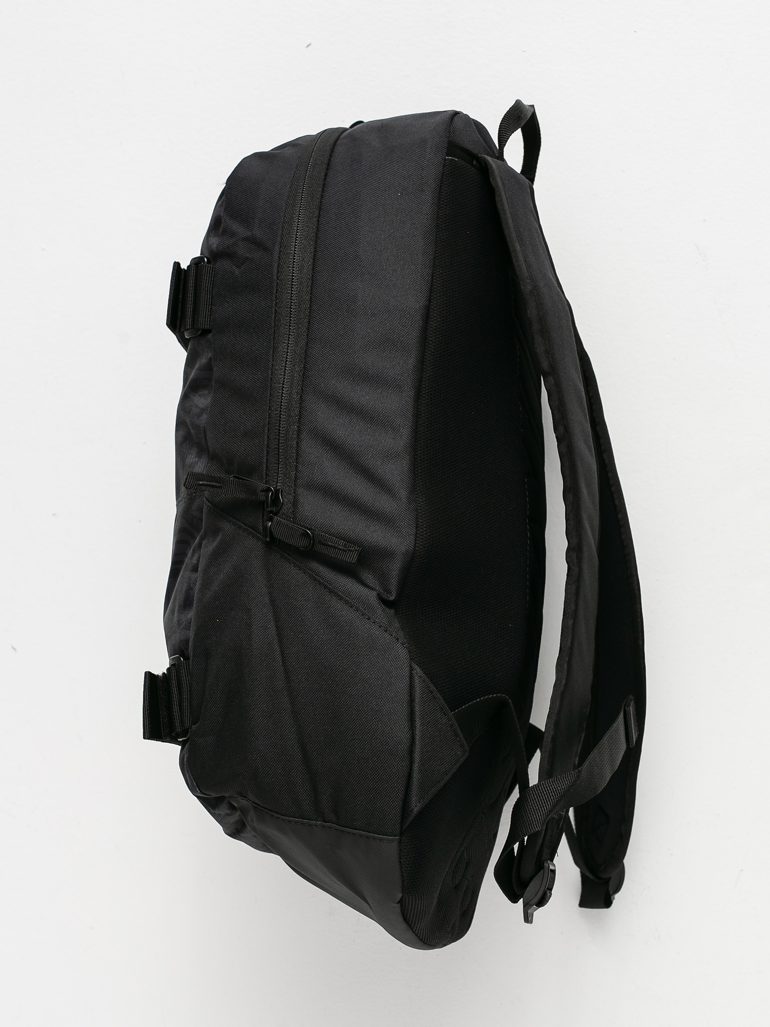 Nike SB Courthouse Backpack (black/black/white)