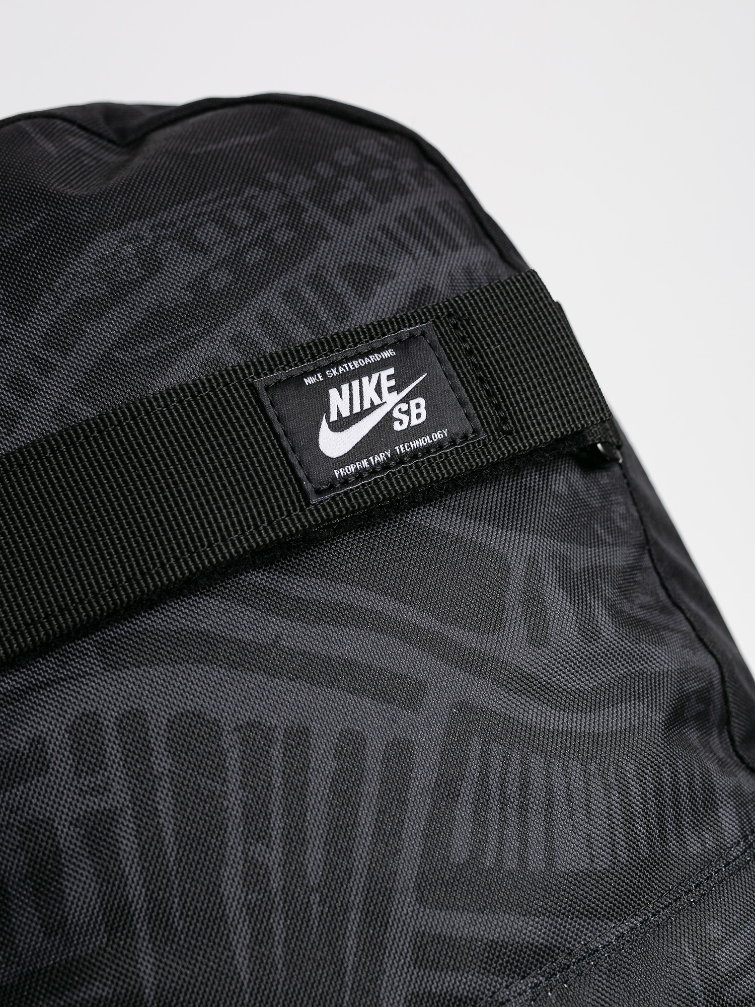 Mochila nike best sale sb courthouse vinho