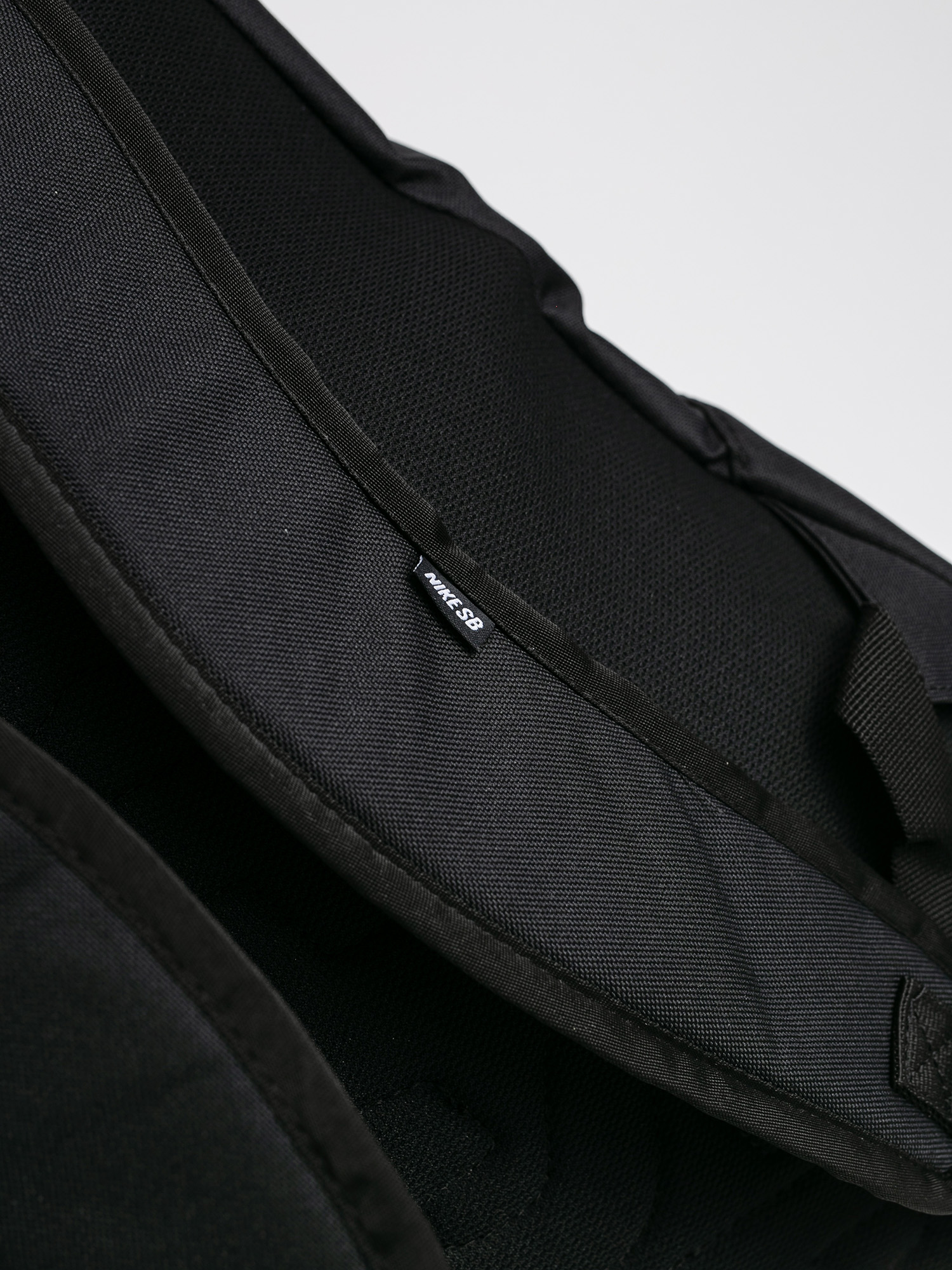 Nike SB Courthouse Backpack (black/black/white)