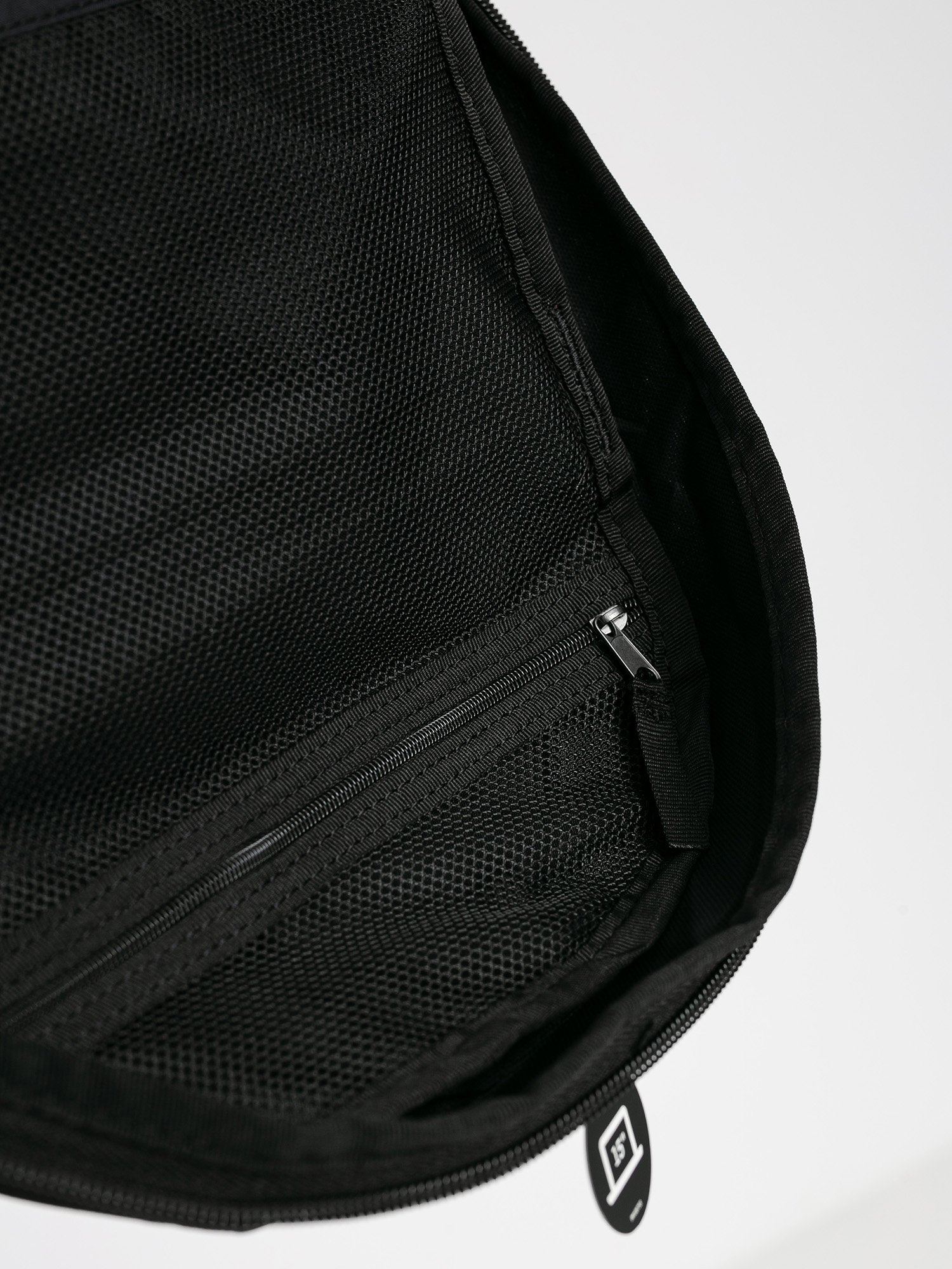Nike SB Courthouse Backpack (black/black/white)