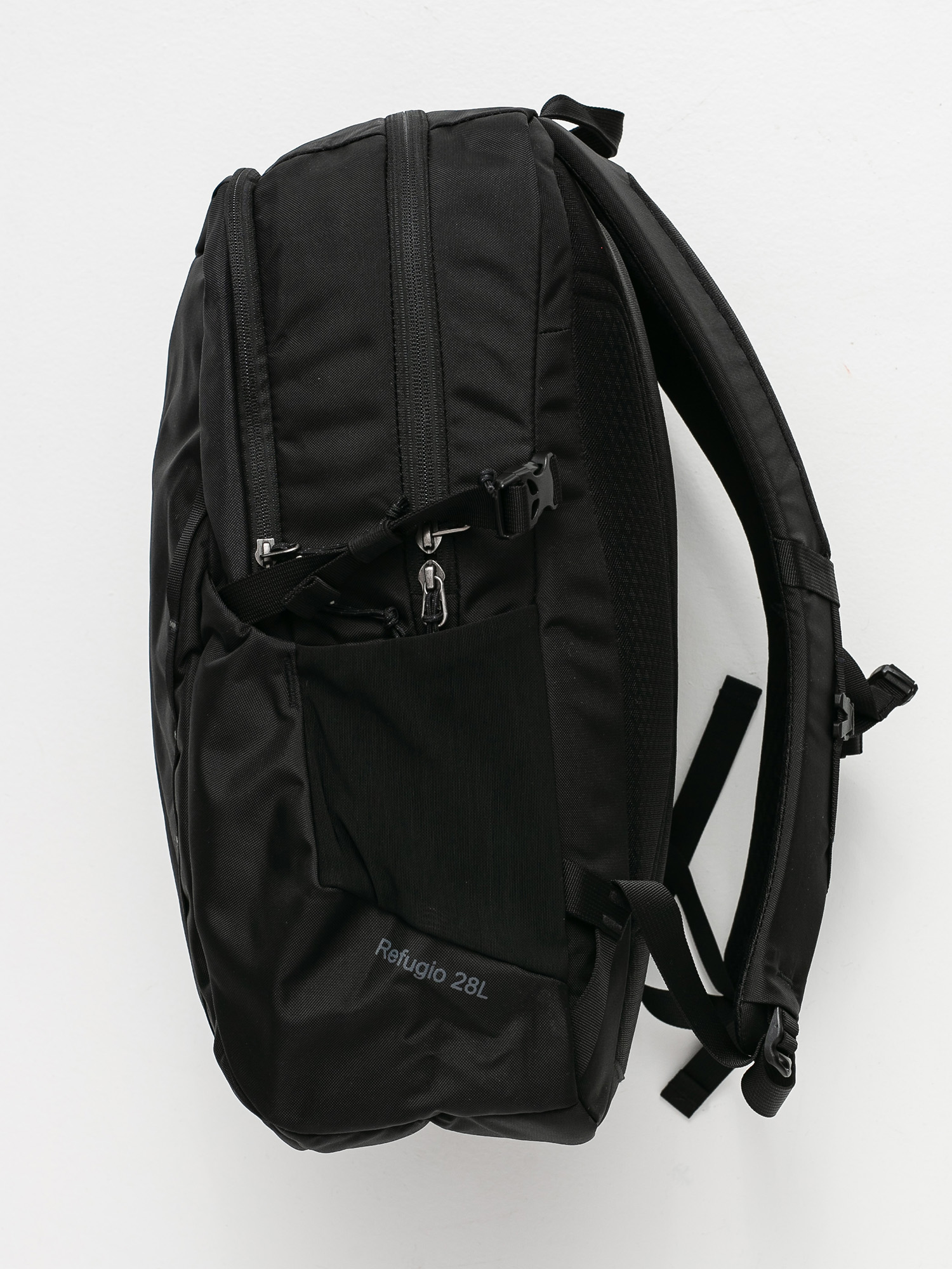 Patagonia Refugio Pack 28L Backpack - black (black)
