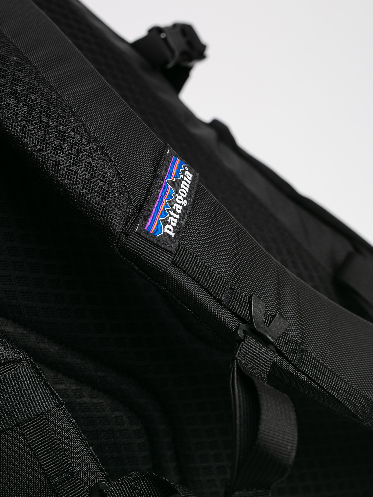 Patagonia Refugio Pack 28L Backpack - black (black)