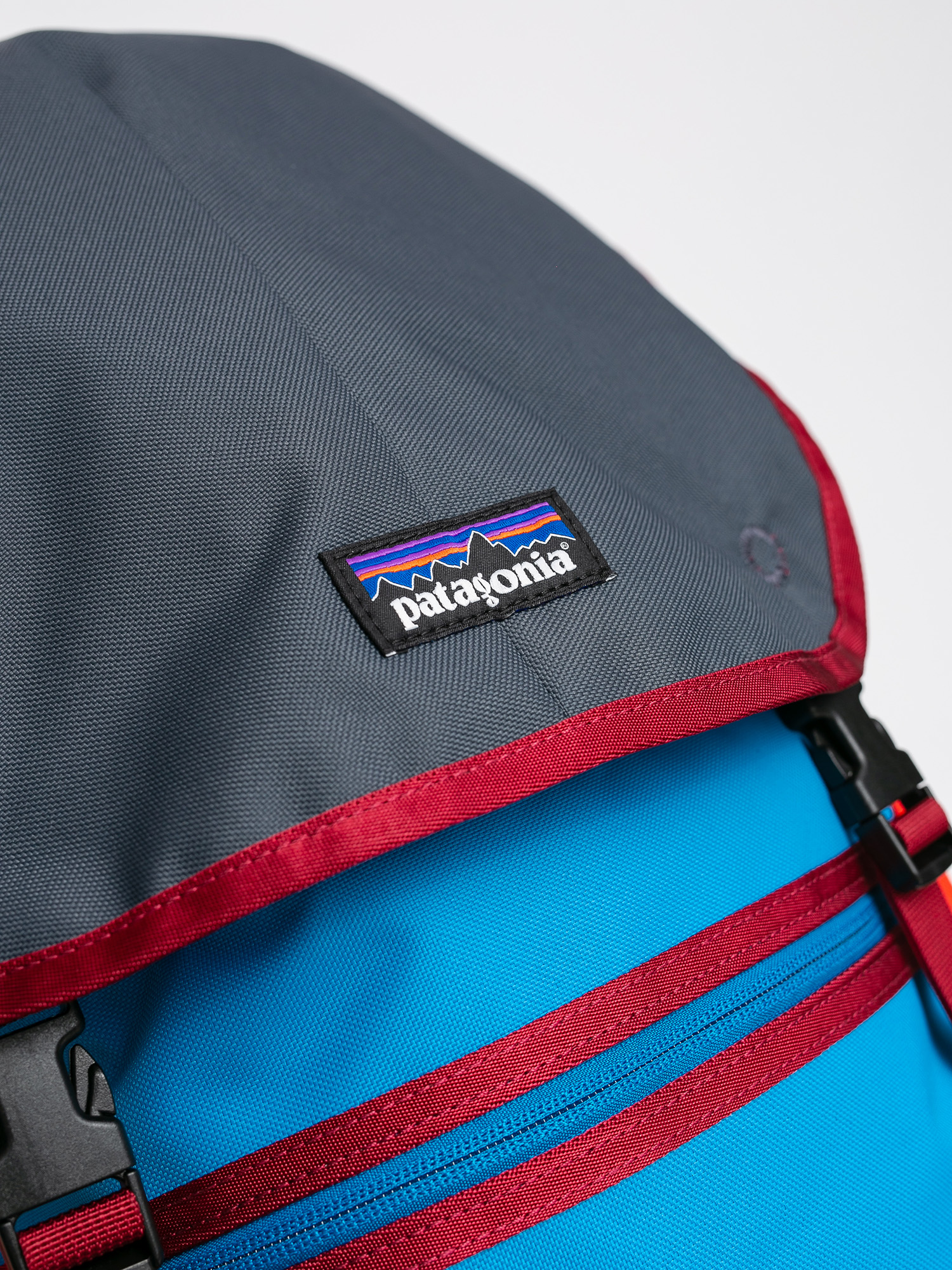 Patagonia Arbor Classic Pack in Catalan Coral. Patagonia Rucksack Arbor Classic 25L Backpack Catalan Coral Bag main image 4