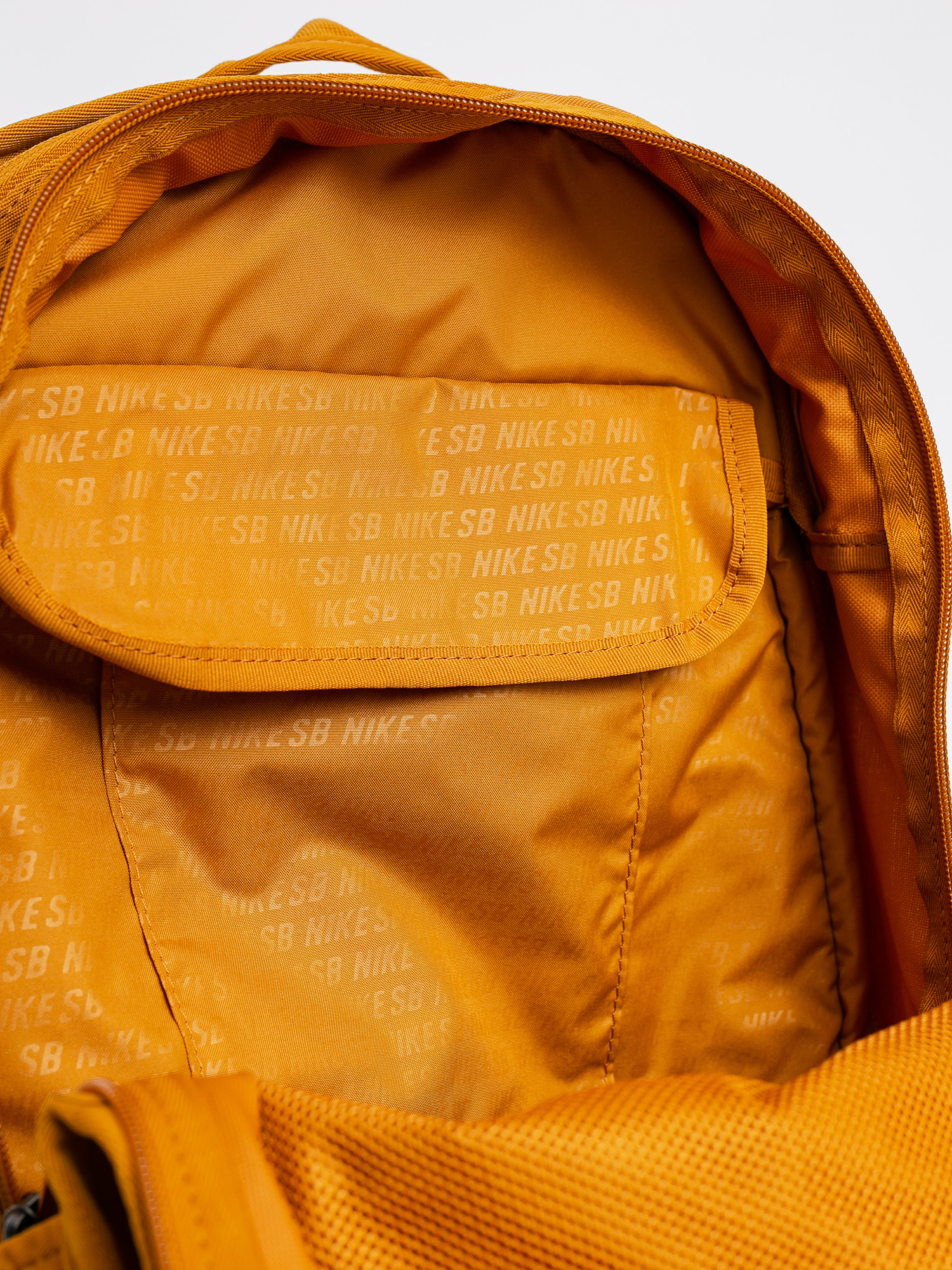 nike sb backpack yellow