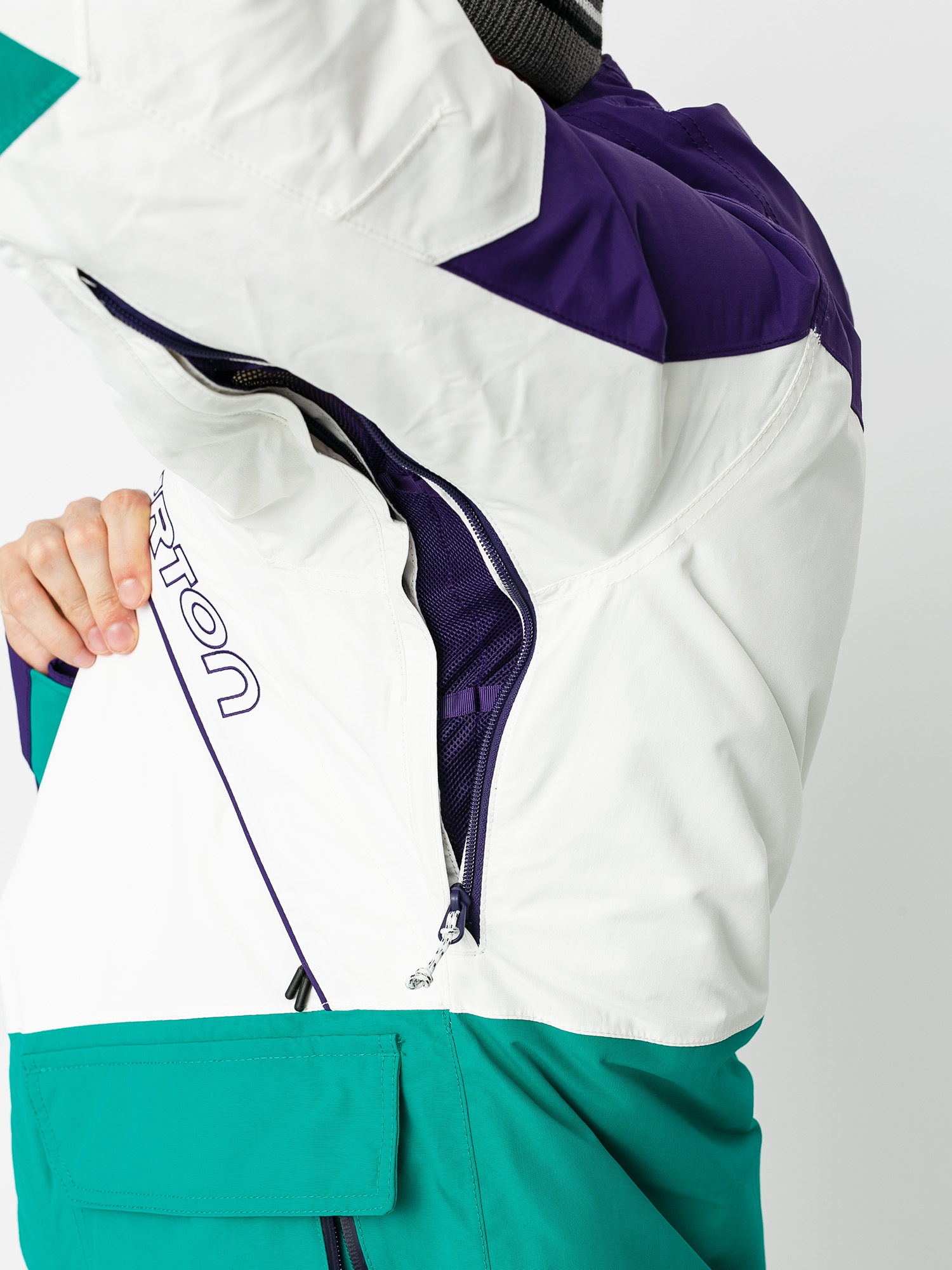 Mens Burton Breach Insulated Snowboard jacket (parachute purple/stout white/dynasty green)