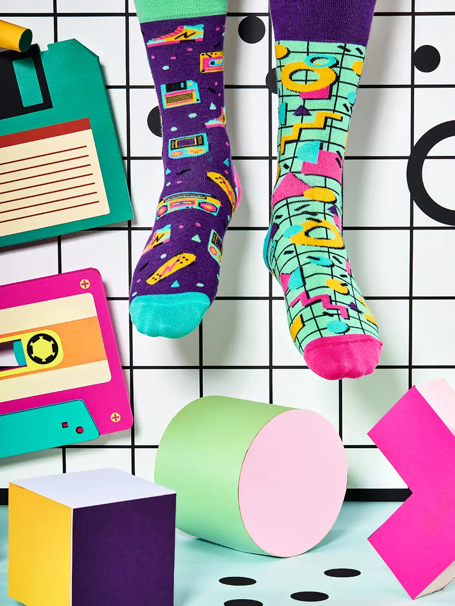 Many Mornings Back To The 90S Socks (multi/violet)
