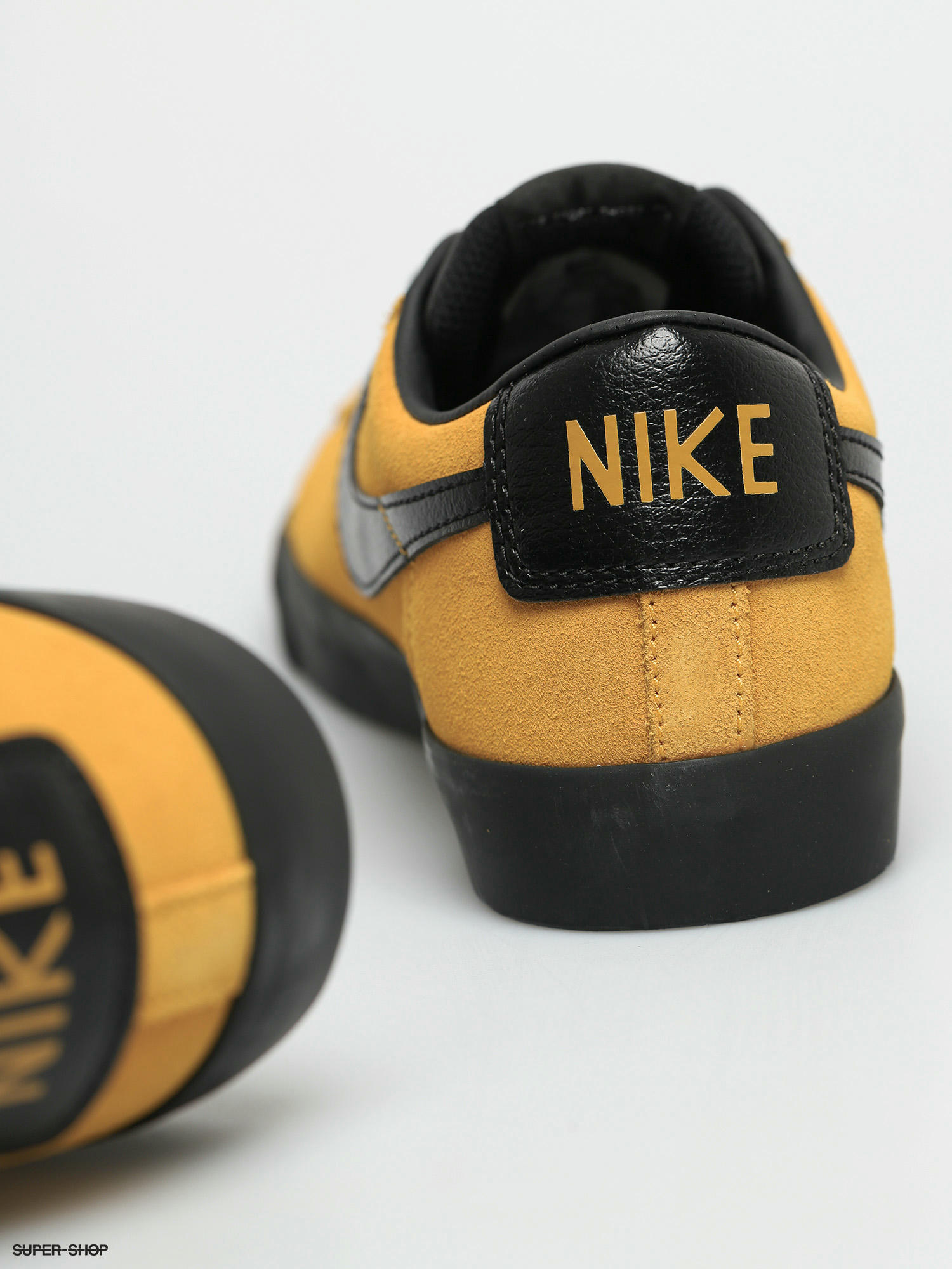 Nike Sb Blazer Low Gt Shoes University Gold Black University Gold