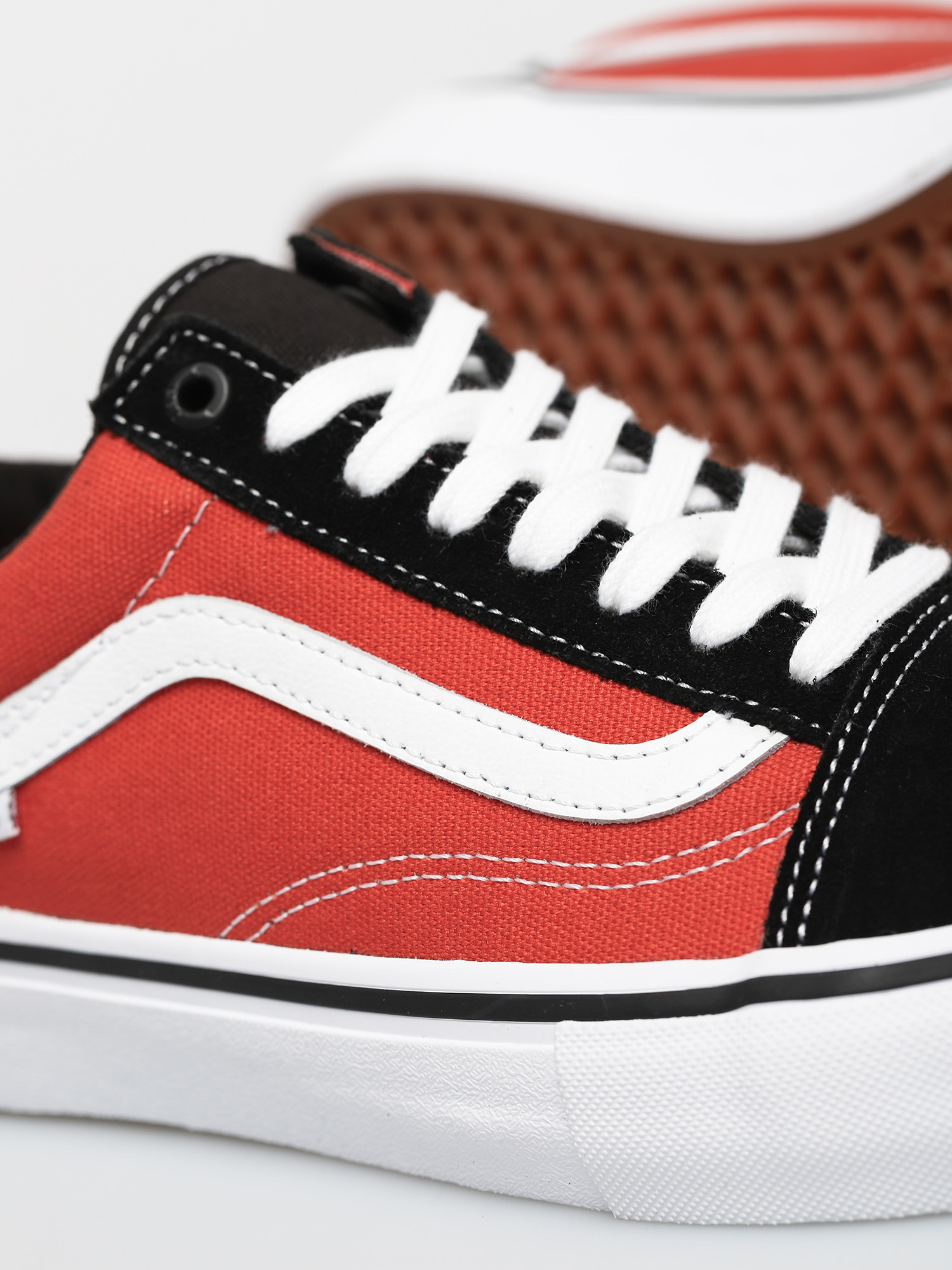Vans Old Skool Pro Shoes (black/orange)