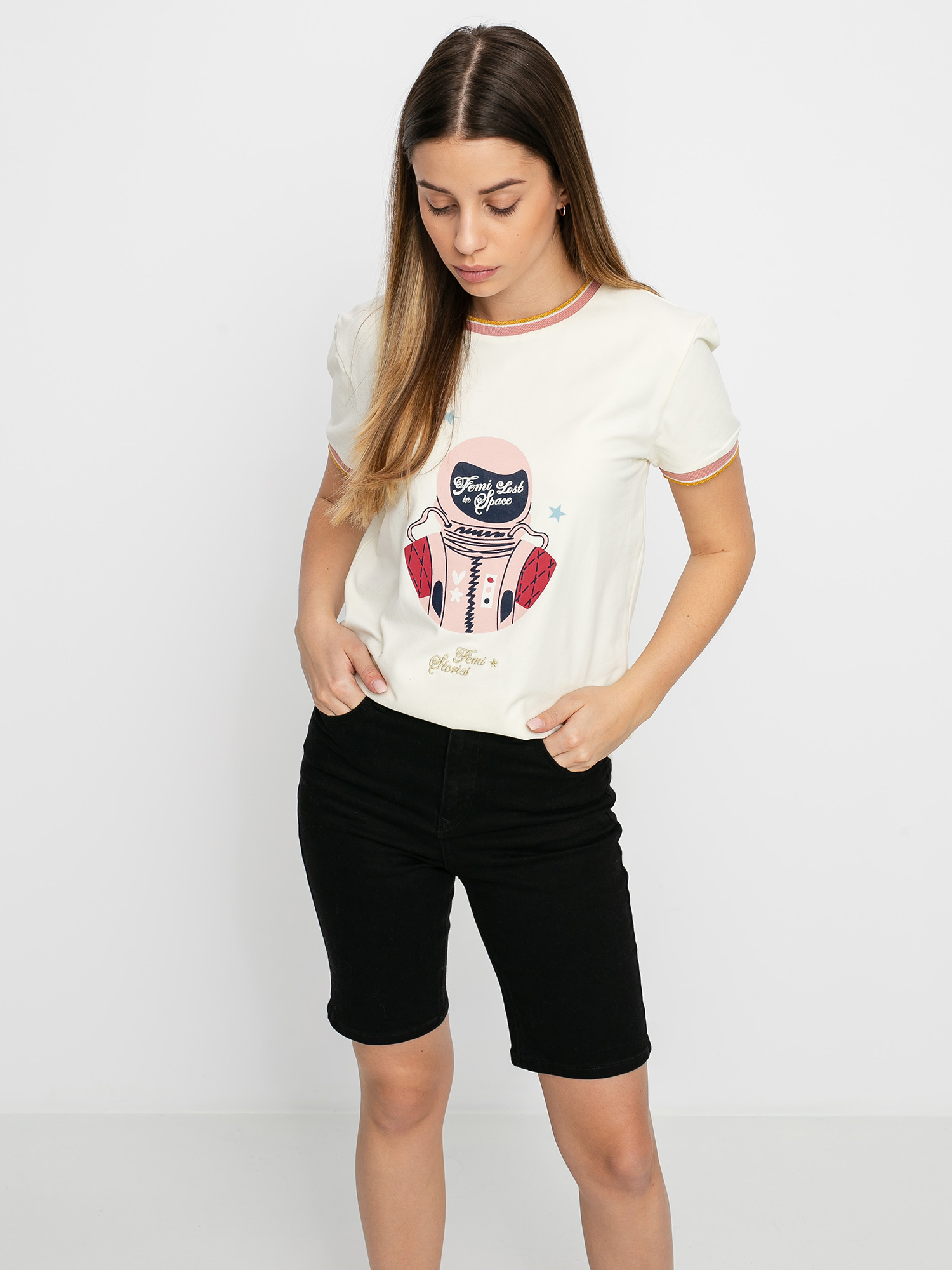 Femi Stories Ward T-shirt Wmn (ecr)