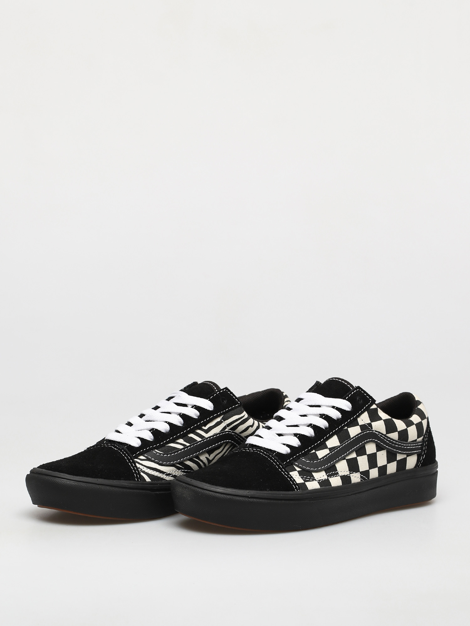 Vans Comfycush Old Skool Shoes (mixed media/antque/wht/blk)