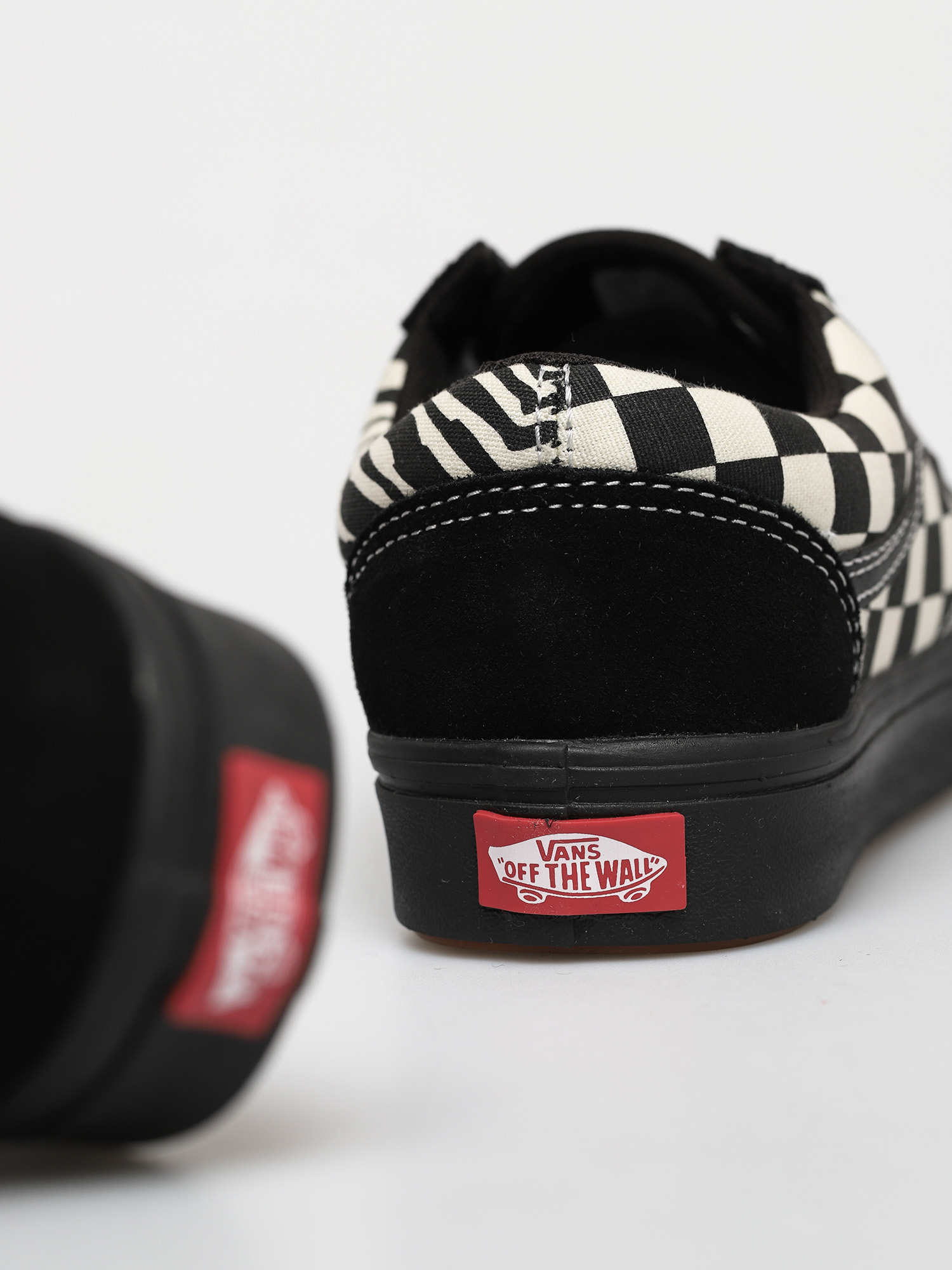 Vans Comfycush Old Skool Shoes (mixed media/antque/wht/blk)