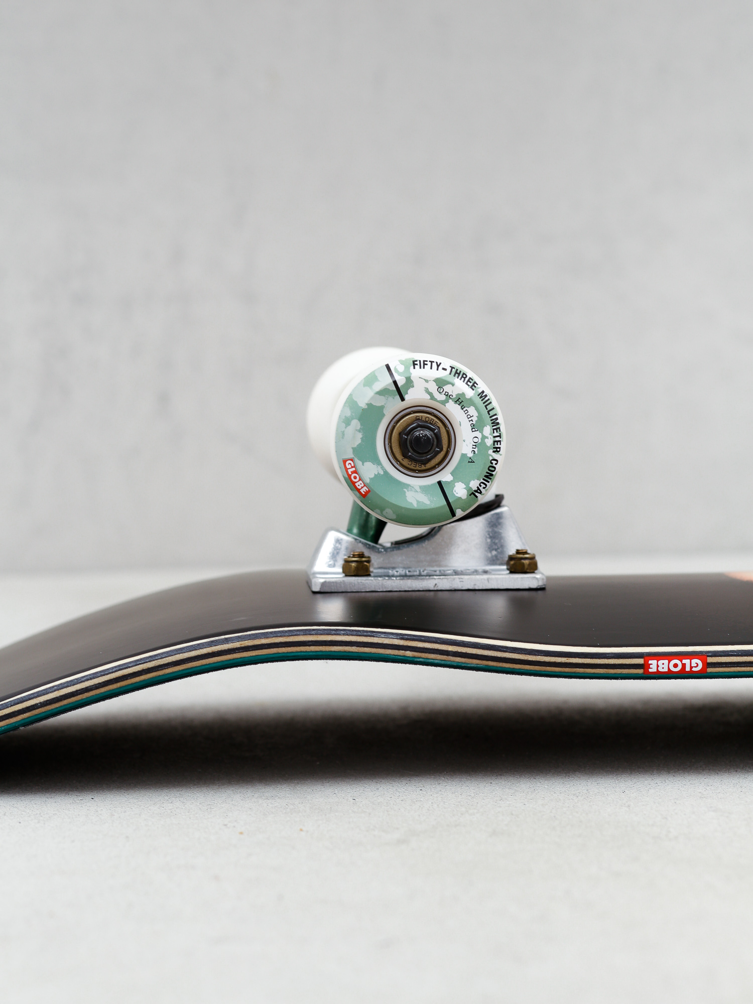 Globe G2 On The Brink Skateboard (halfway there)