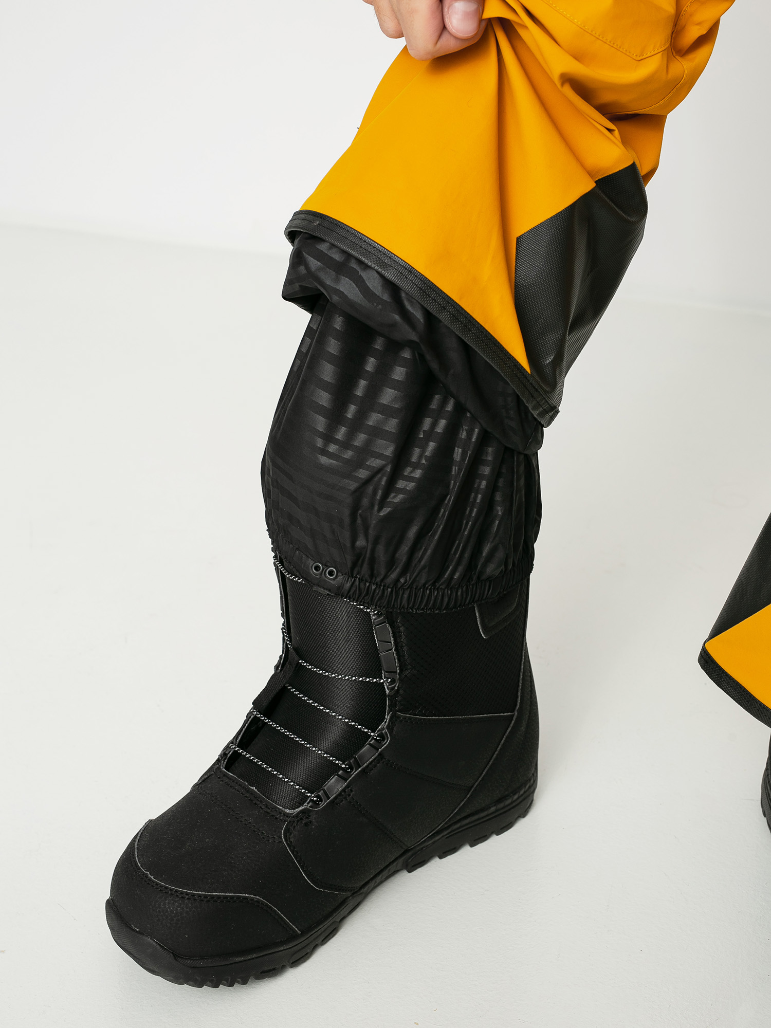 Mens Volcom Rain Gore Bib Overall Snowboard pants (resin gold)