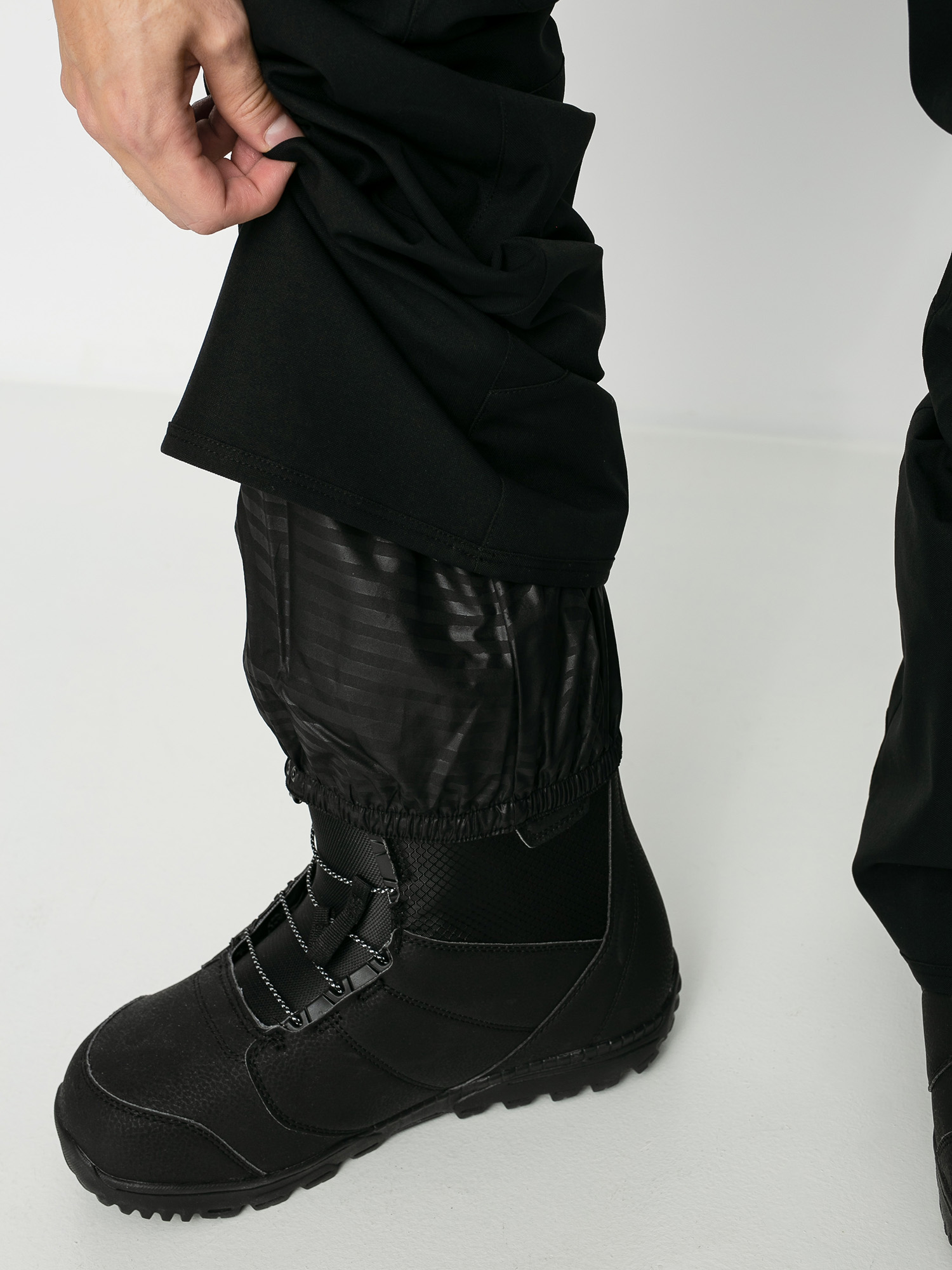 Mens Volcom Klocker Tight Snowboard pants (black)