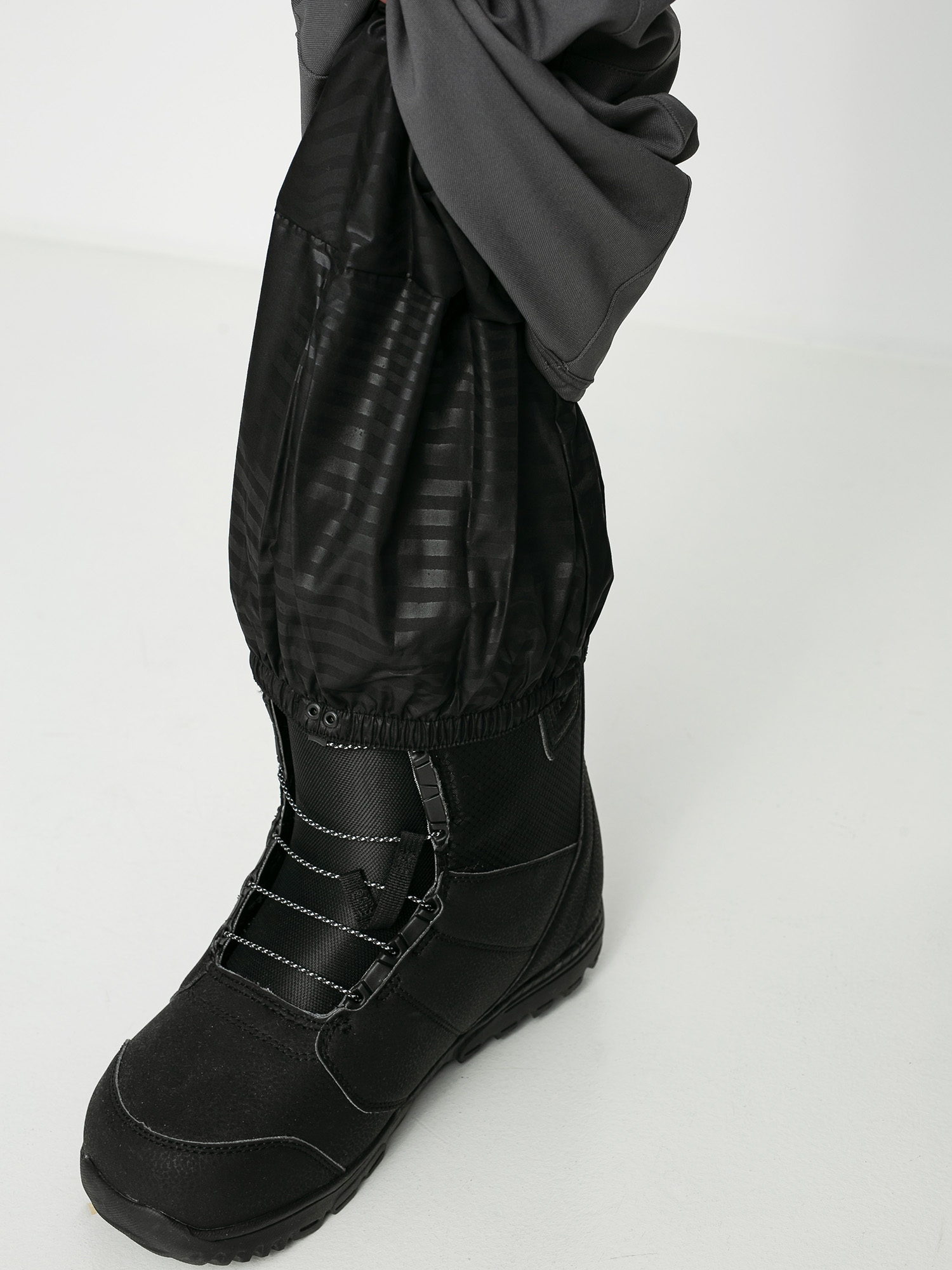 volcom snowboard boots