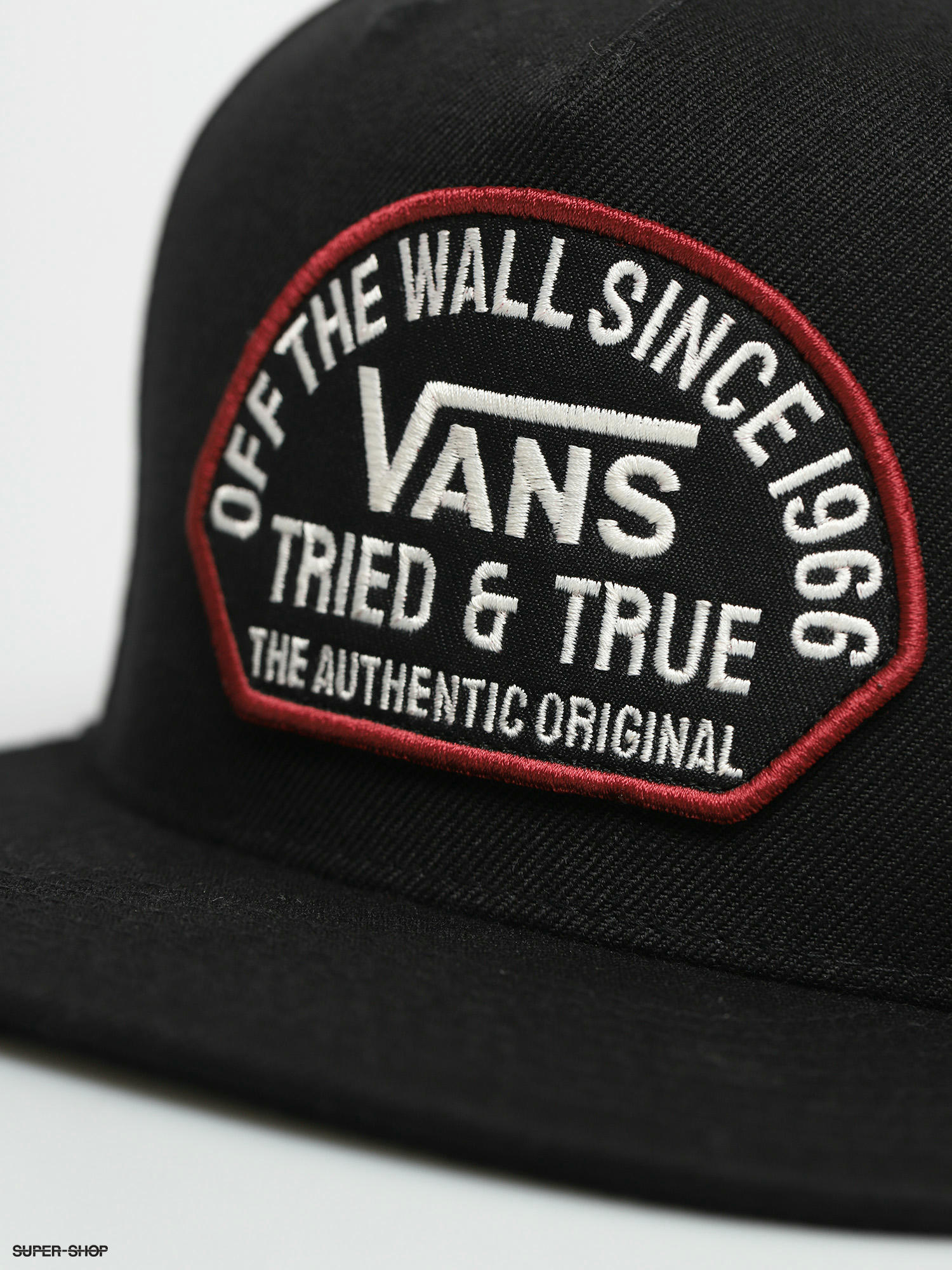 vans skate hats