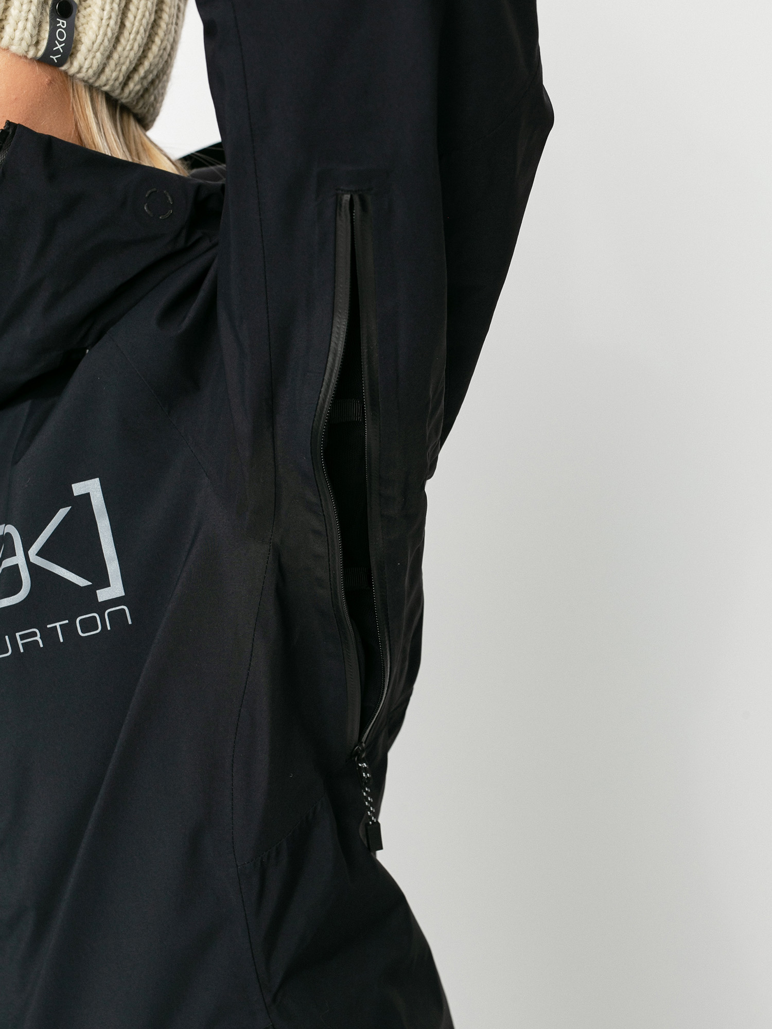 Womens Burton Ak Gore Tex Upshift Snowboard jacket (true black)