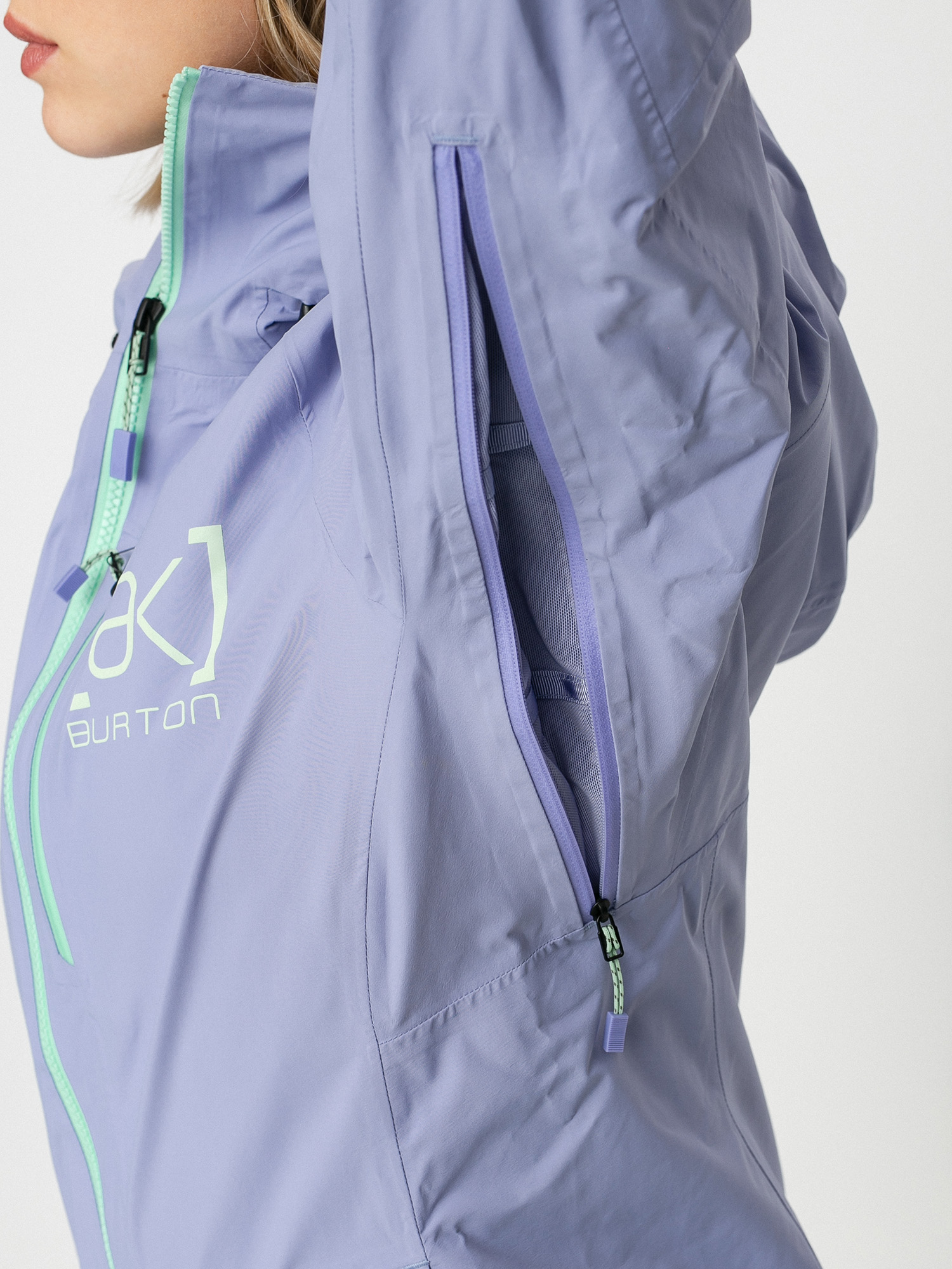 Womens Burton Ak Gore Tex Upshift Snowboard jacket (foxglove violet)
