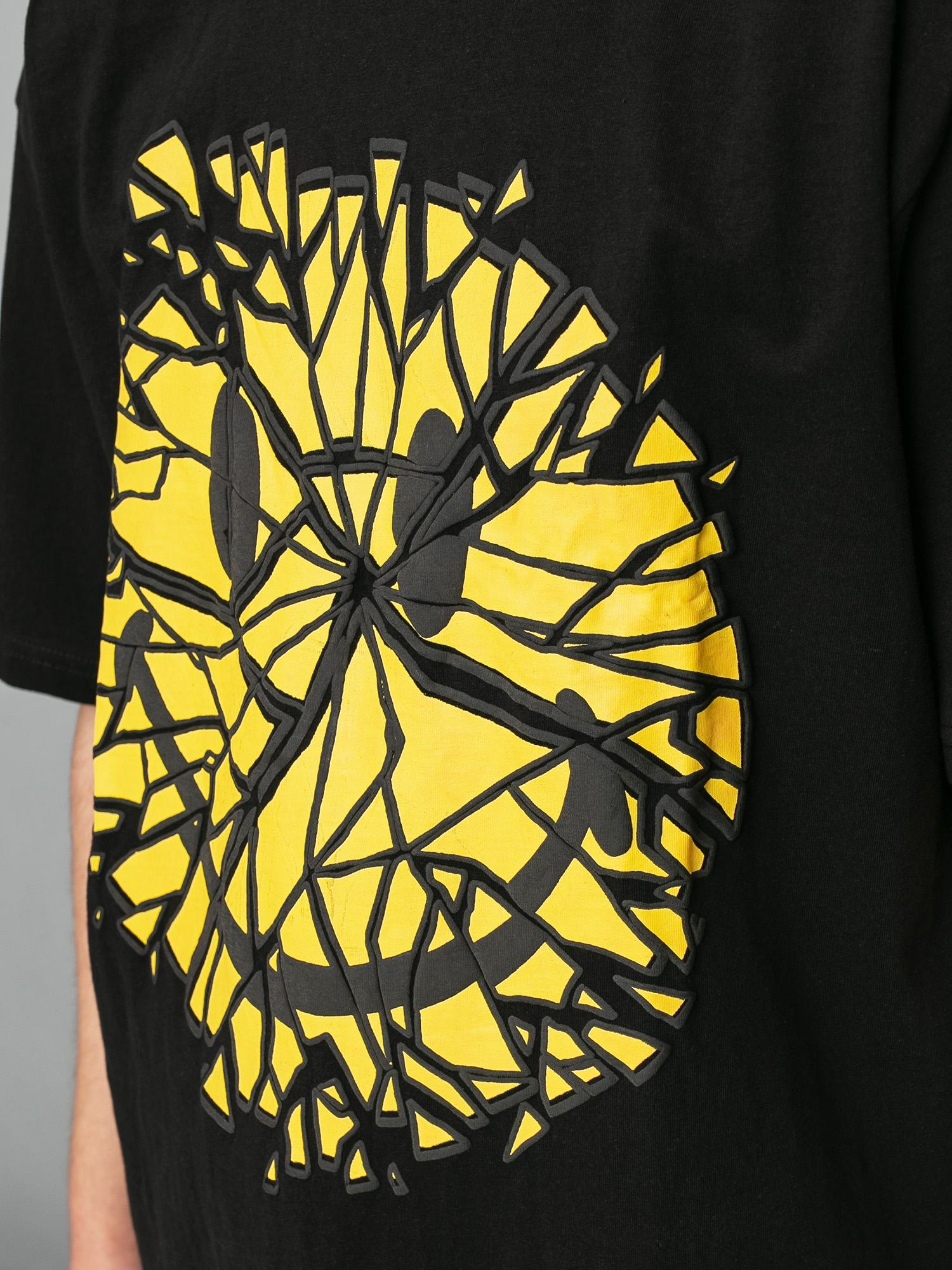 Chinatown Market Glass Smiley T-shirt (black)