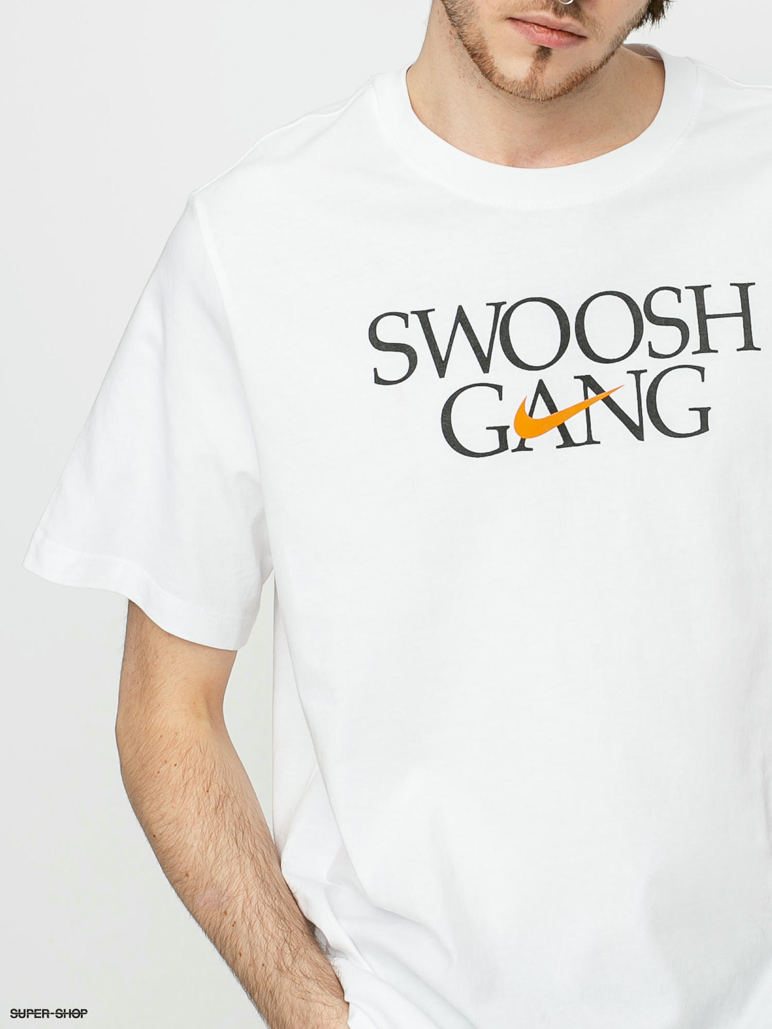 Nike swoosh cheap gang t shirt