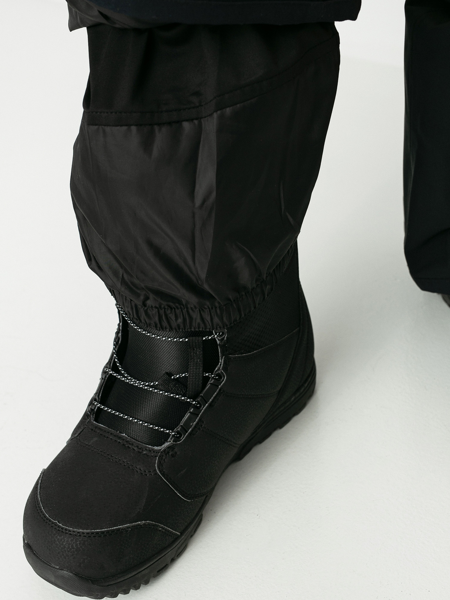 stretching snowboard boots