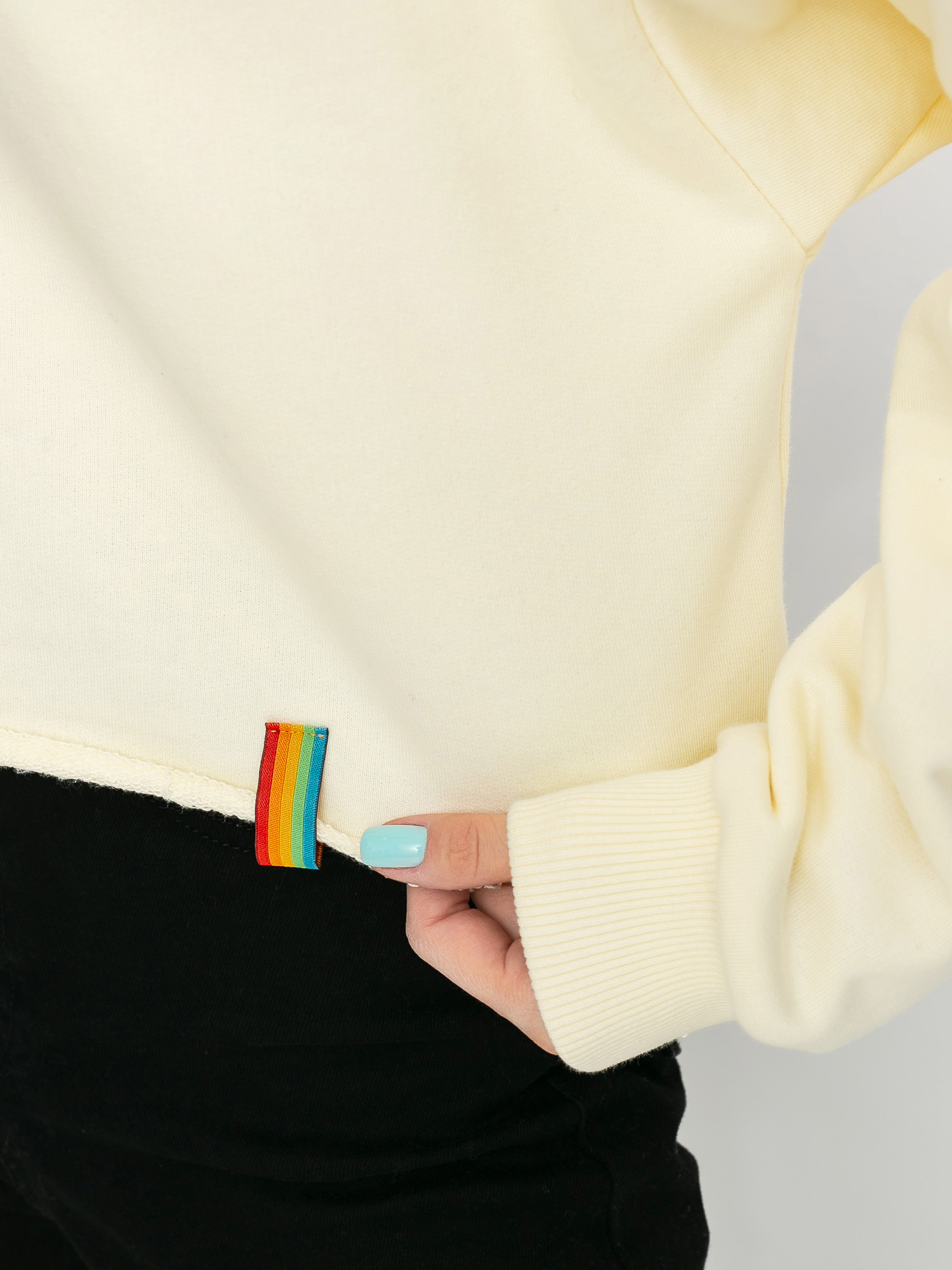 Local Heroes X Polaroid Ribbon Heart Cropped HD Hoodie Wmn (cream)