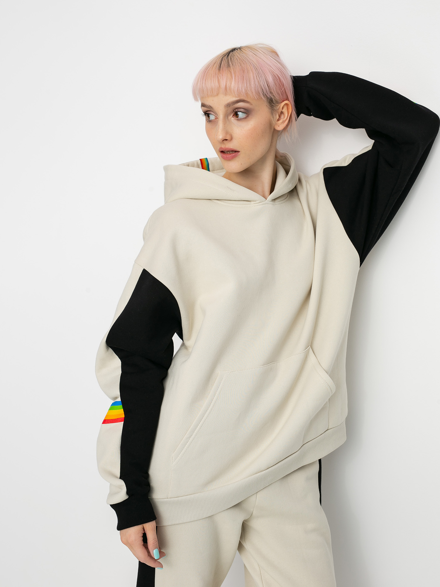 Local Heroes X Polaroid Vhs HD Hoodie Wmn (beige/black)