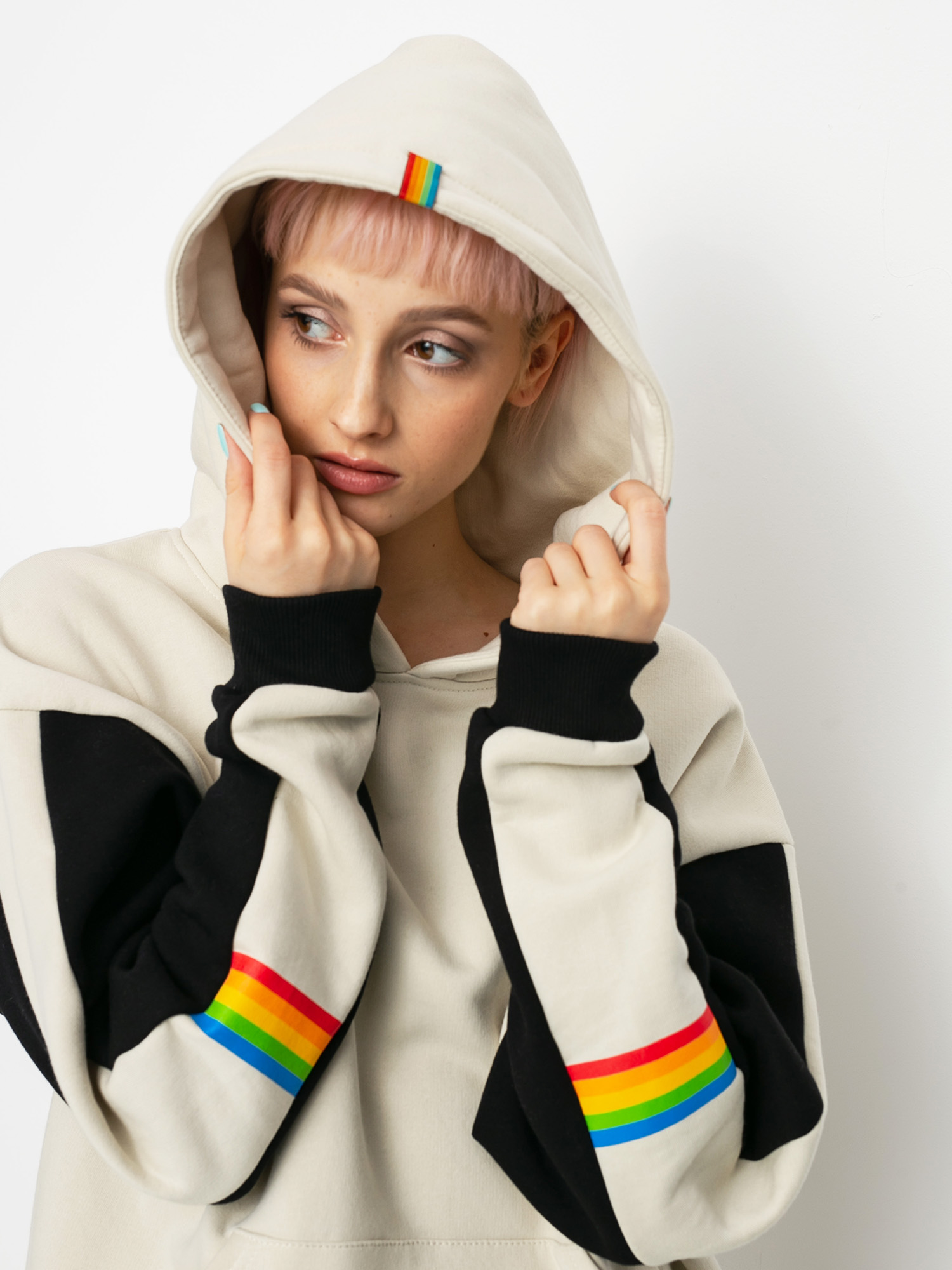 Local Heroes X Polaroid Vhs HD Hoodie Wmn (beige/black)