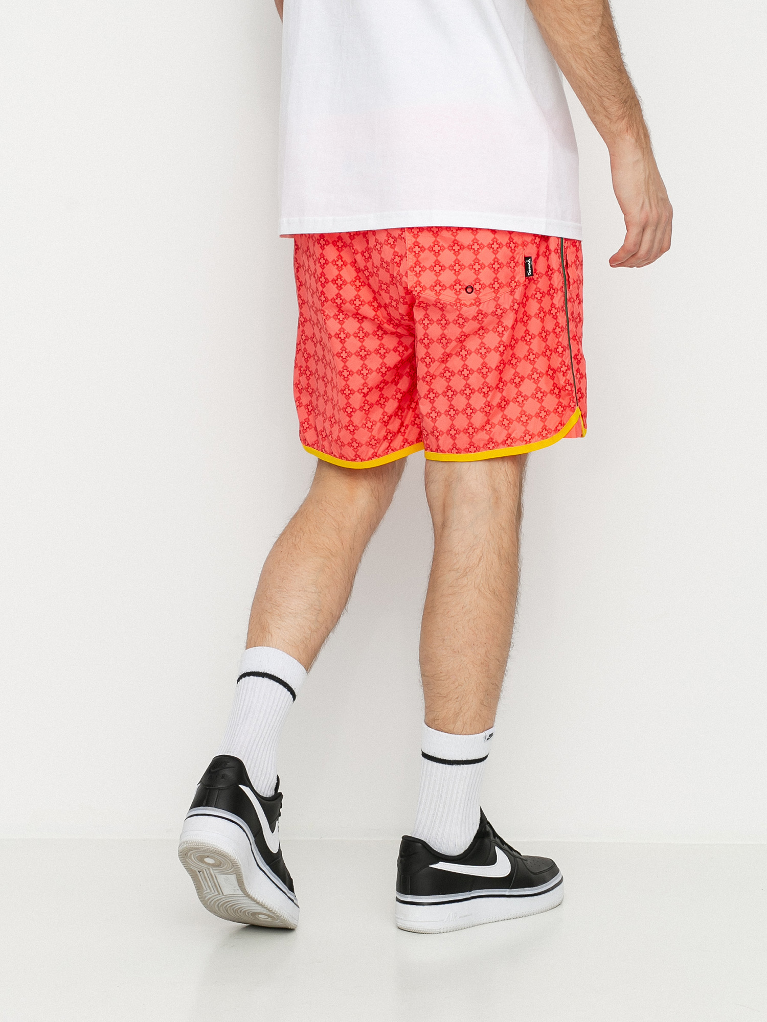 Diamond Supply Co. Checkered Cross Shorts (coral)