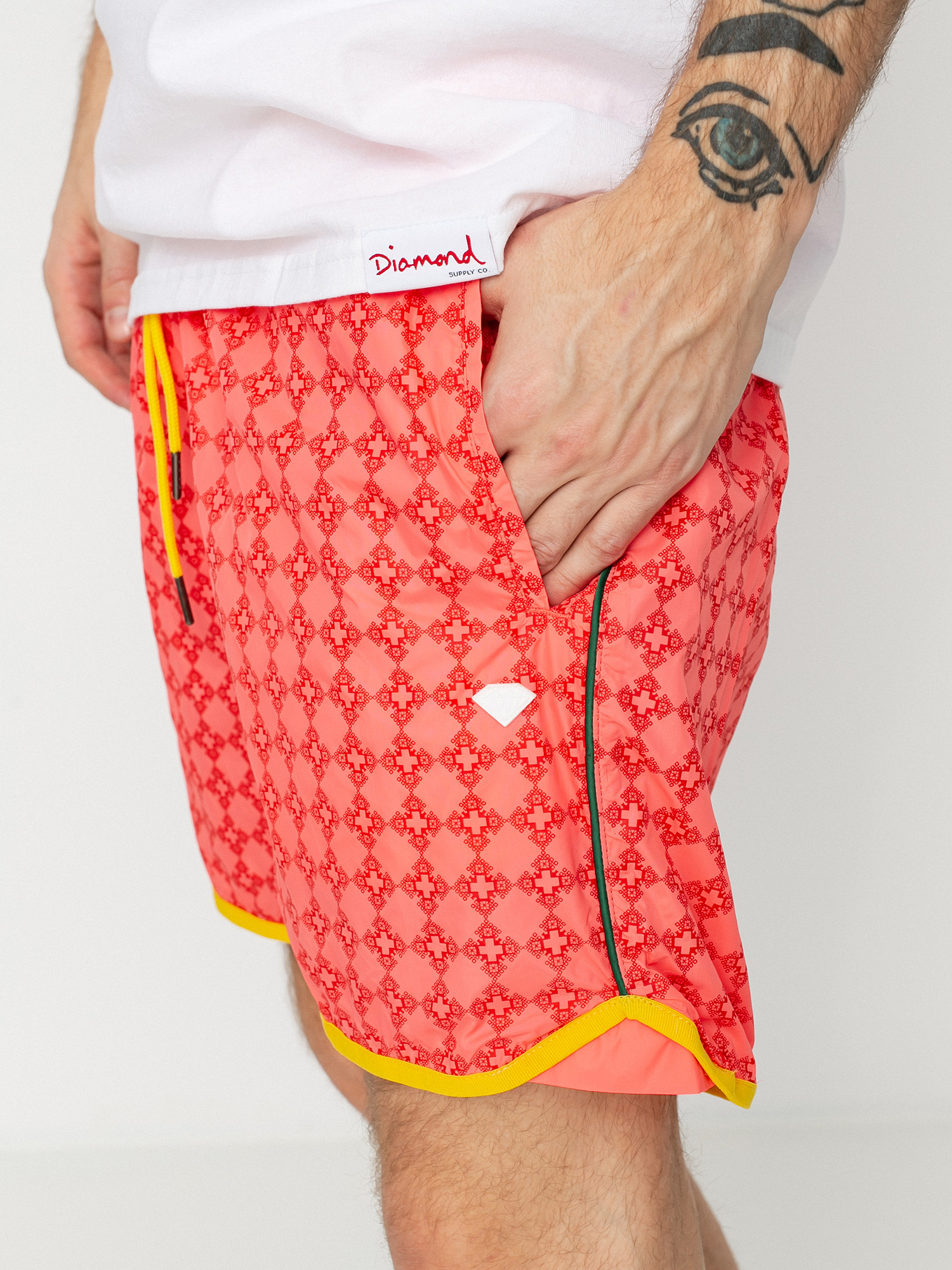 Diamond Supply Co. Checkered Cross Shorts (coral)