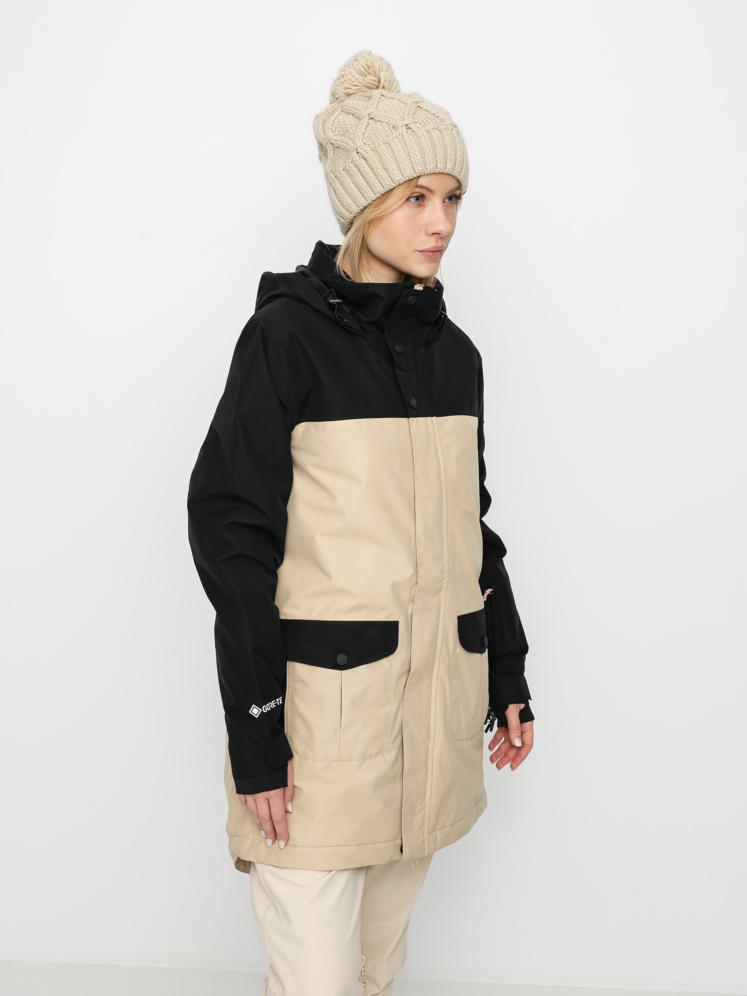 Womens Burton Gore Tex Eyris Snowboard jacket (true black/irish cream)