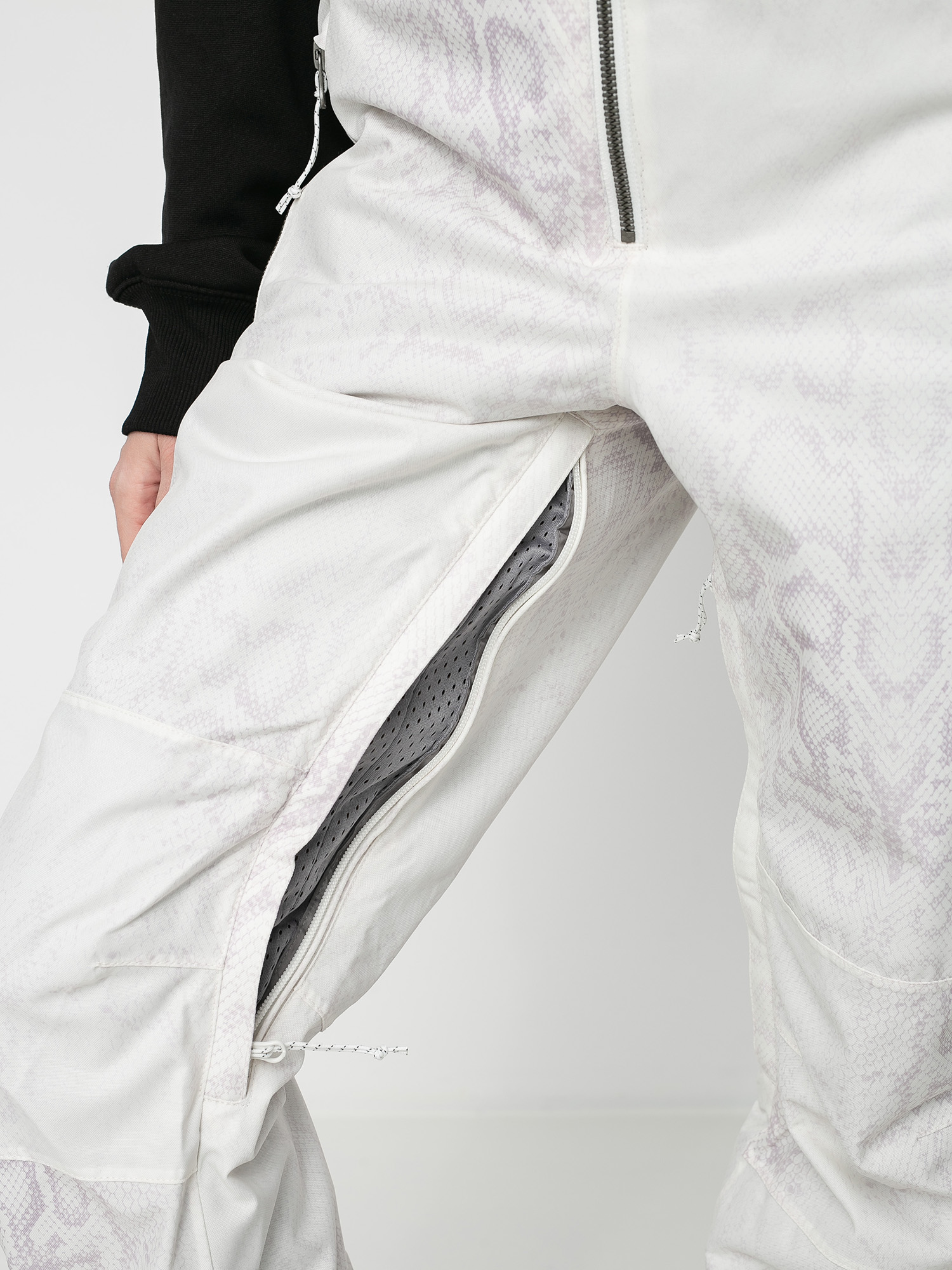 Womens Volcom Swift Bib Overall Snowboard pants (bone snake)