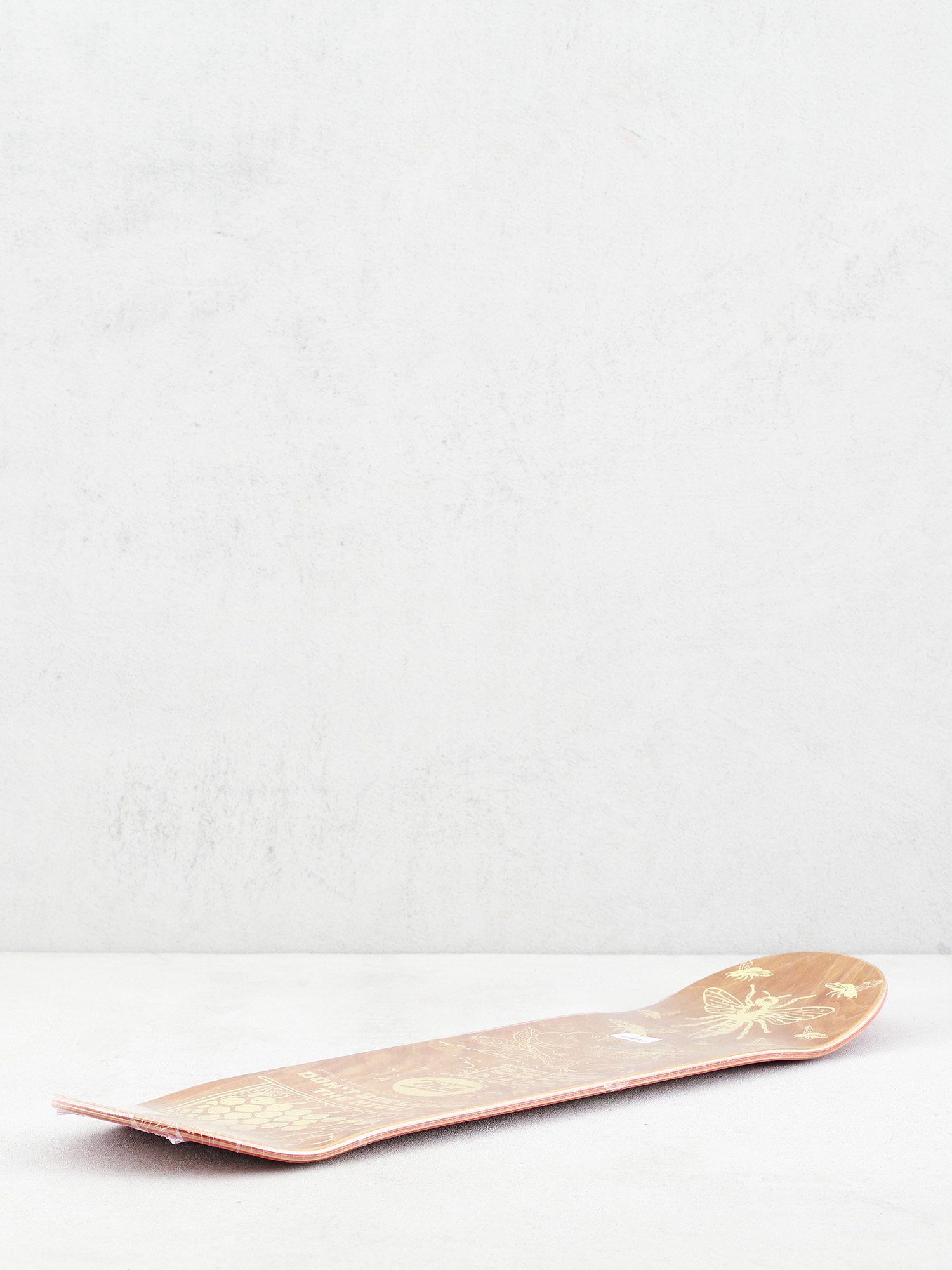 Mob Skateboards Bee Deck (red)