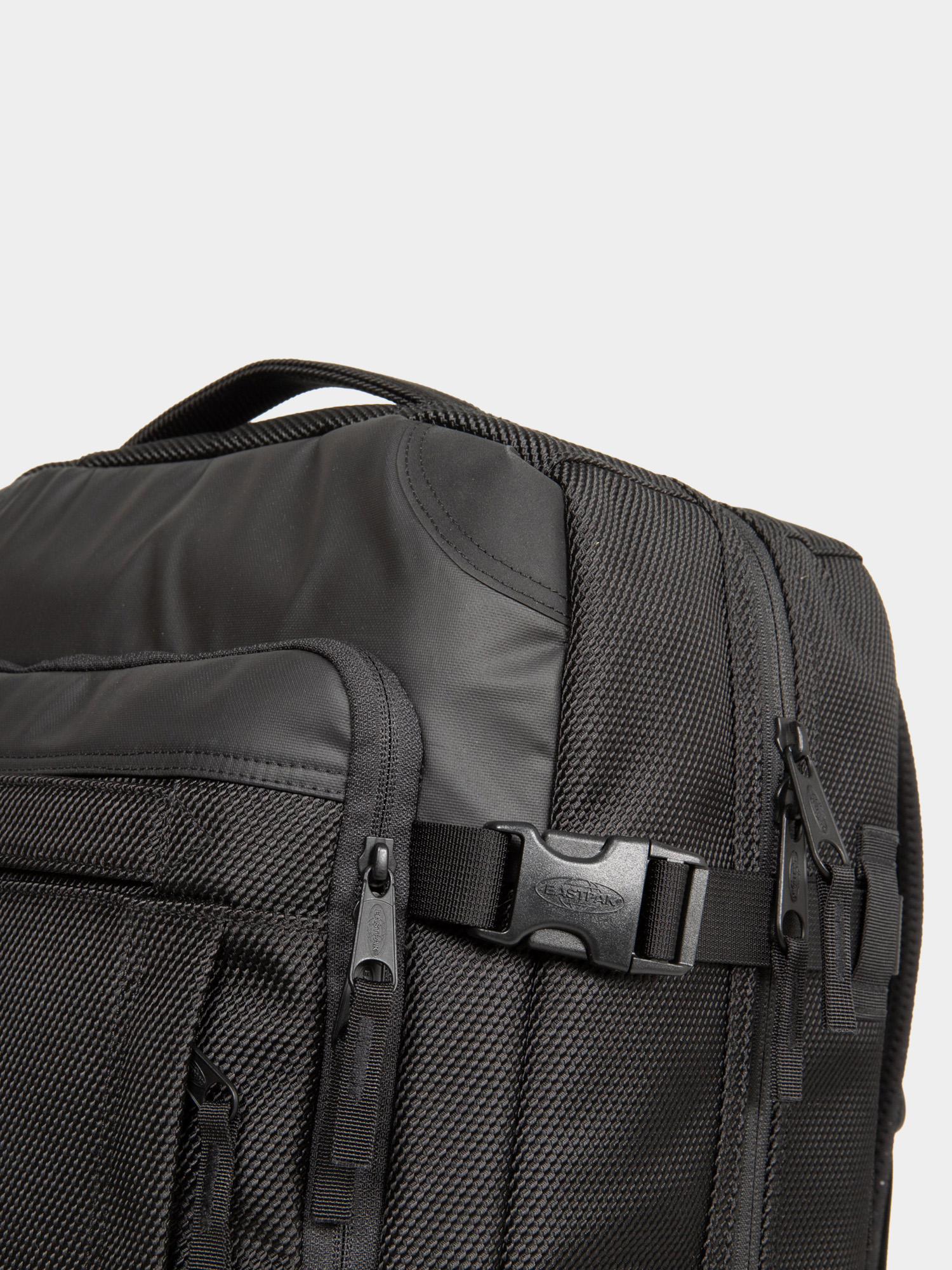Eastpak Tranzpack Cnnct Suitcase (coat)