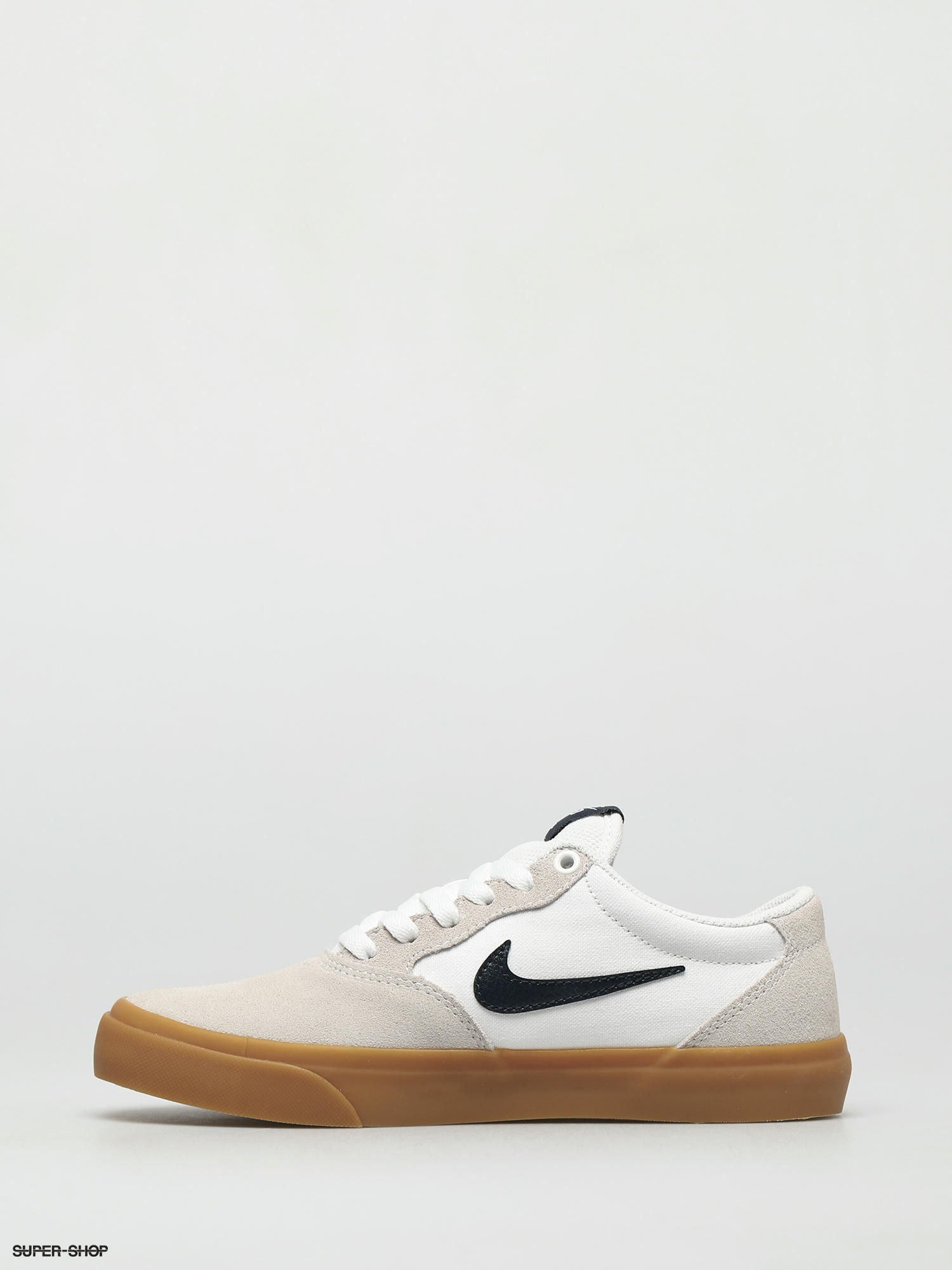 nike sb chron slr leather sneakers in white