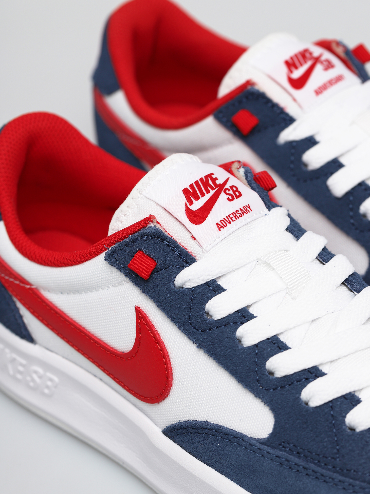 Nike SB Adversary Premium Shoes (navy/university red white white)