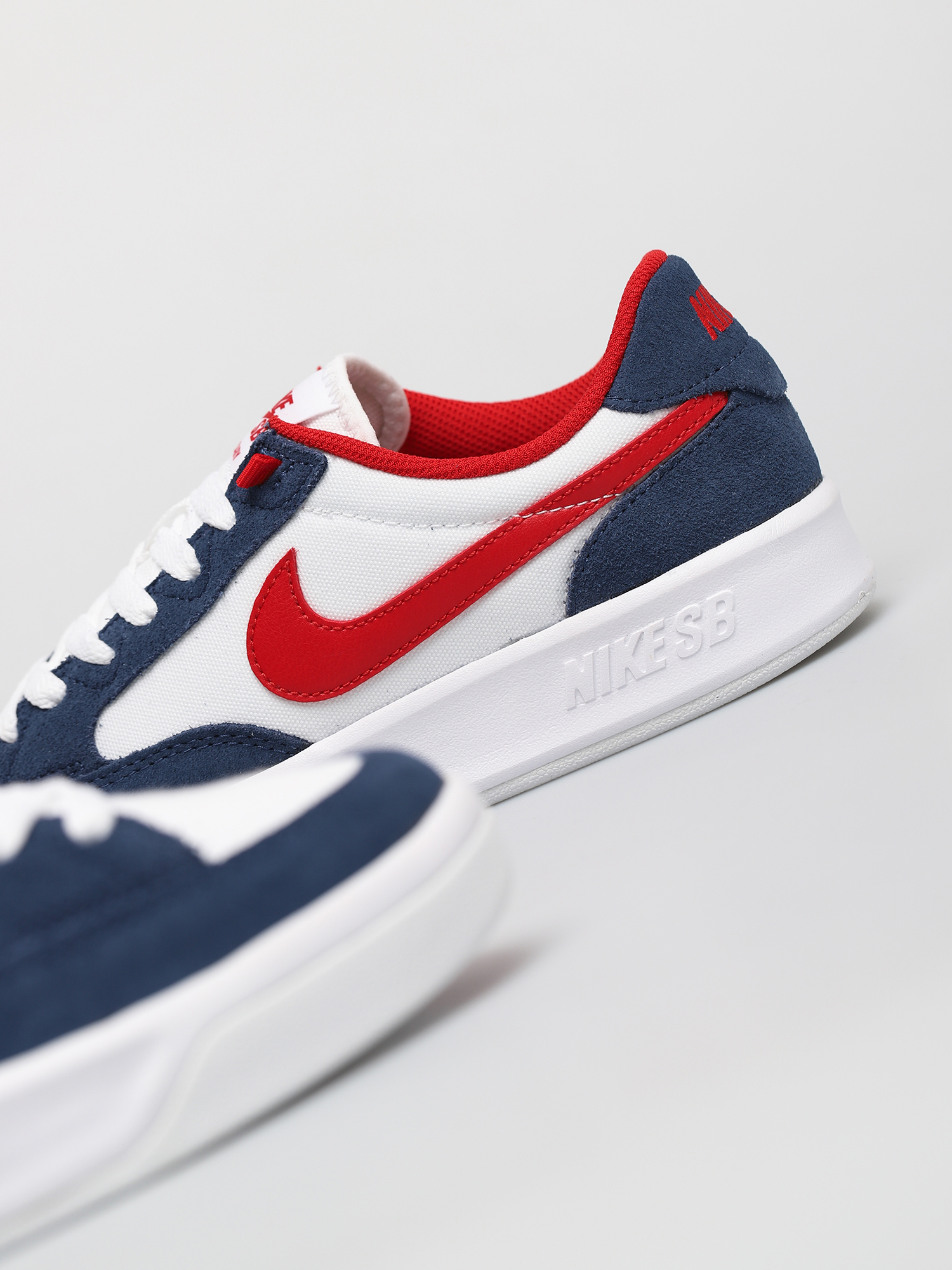 Nike SB Adversary Premium Shoes (navy/university red white white)