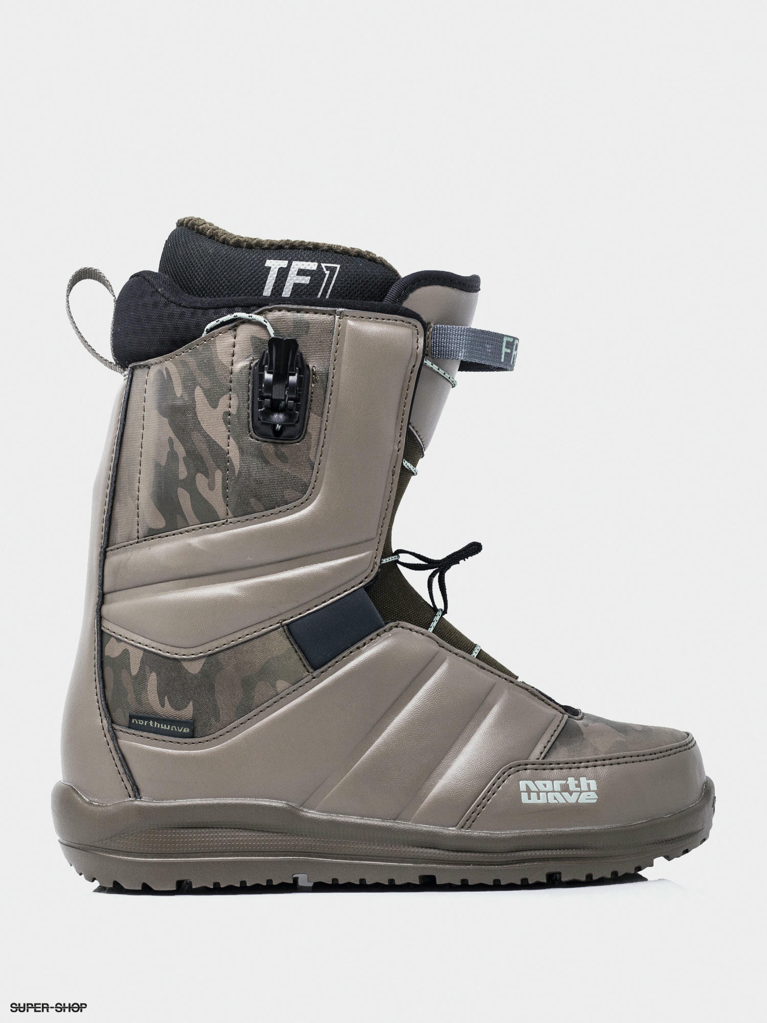 snow boots camo