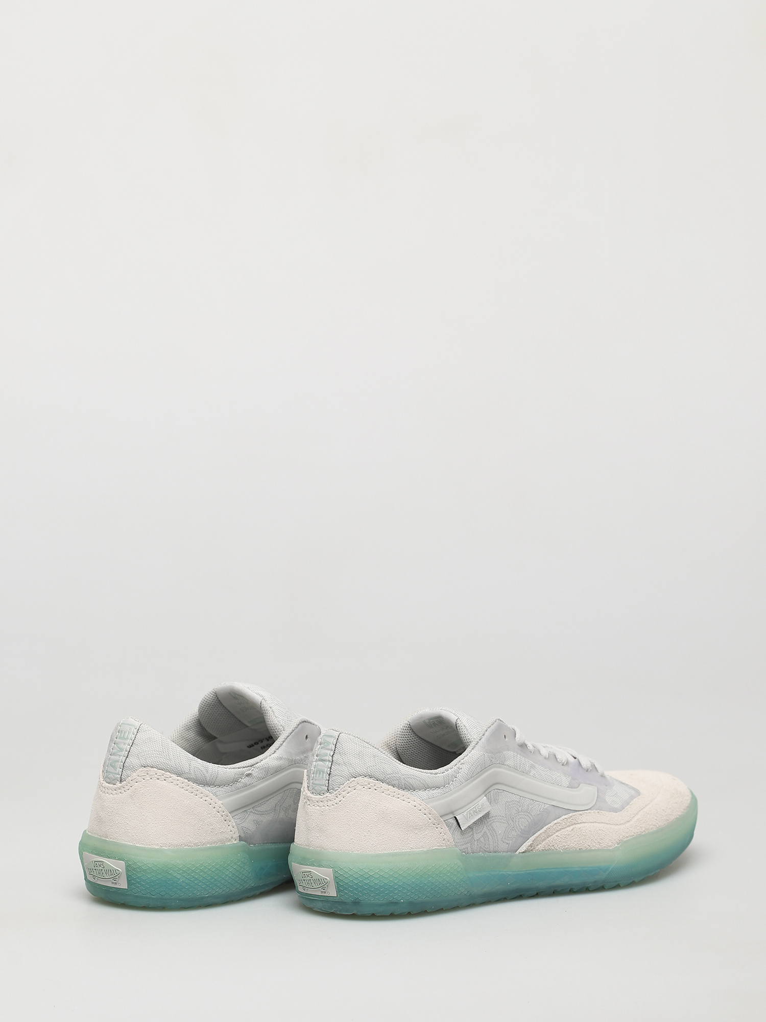 vans ave pro beatrice domond