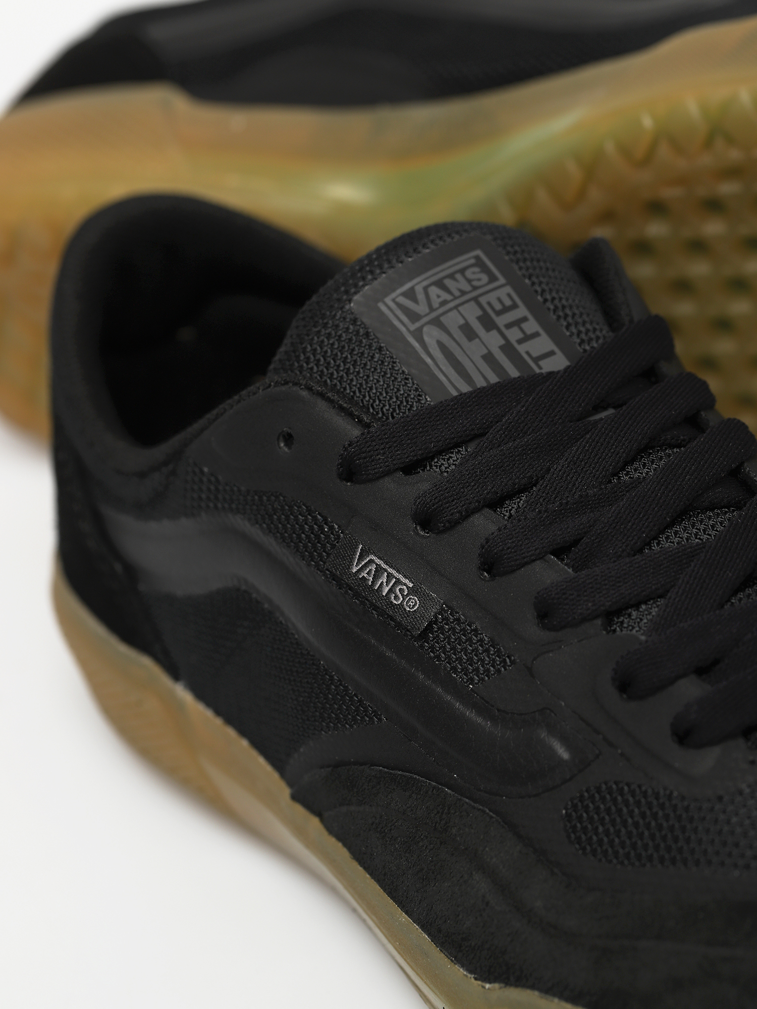 Vans Ave Pro Shoes (black/gum)