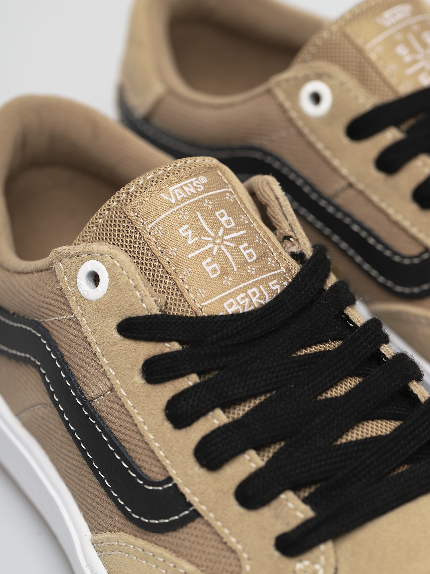 Vans Berle Pro Shoes (incense)