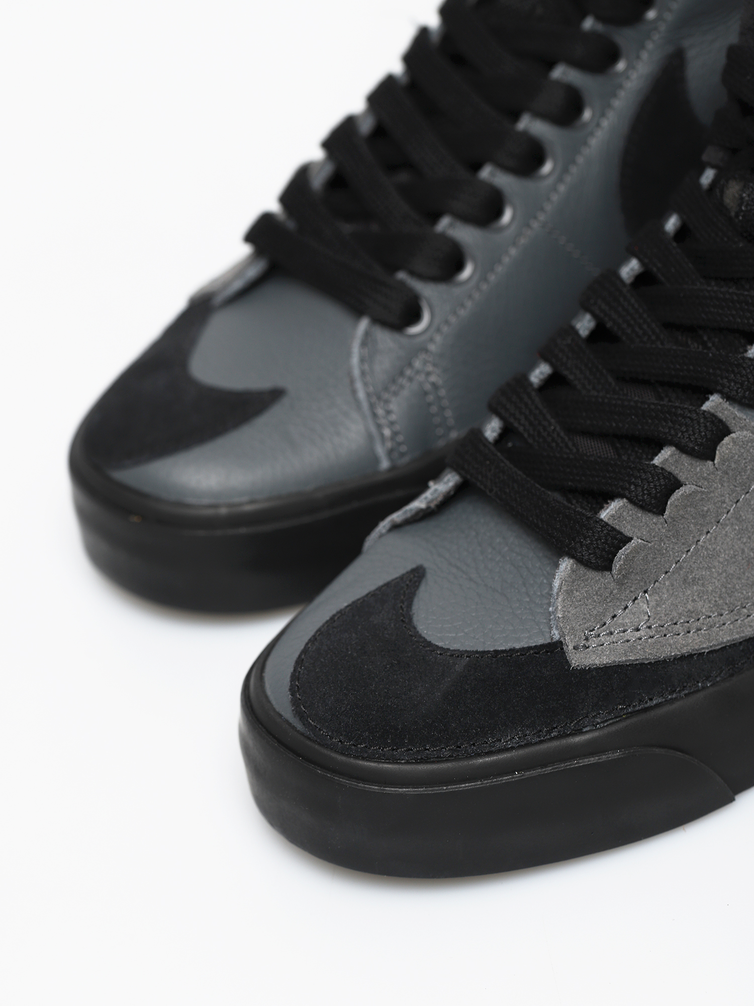 Nike SB Zoom Blazer Mid Edge Shoes (iron grey/black black)