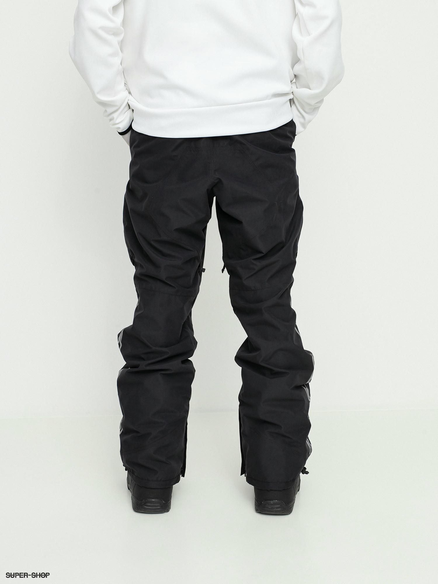 32 snowboard pants